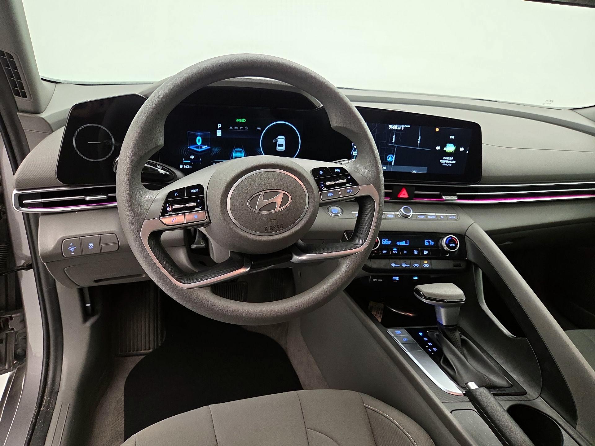 Thumbnail: 2024 Hyundai Elantra - 10