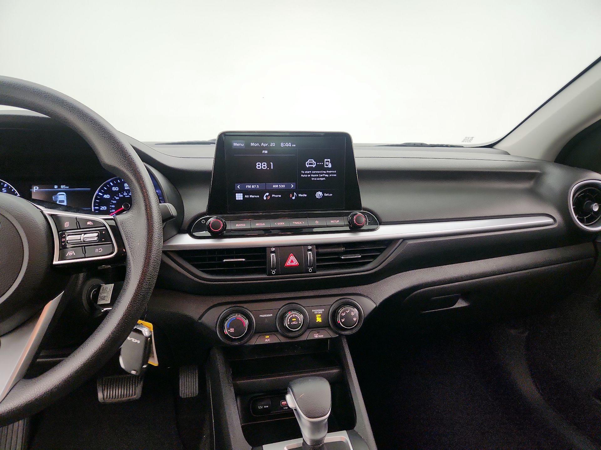 Thumbnail: 2023 Kia Forte - 9