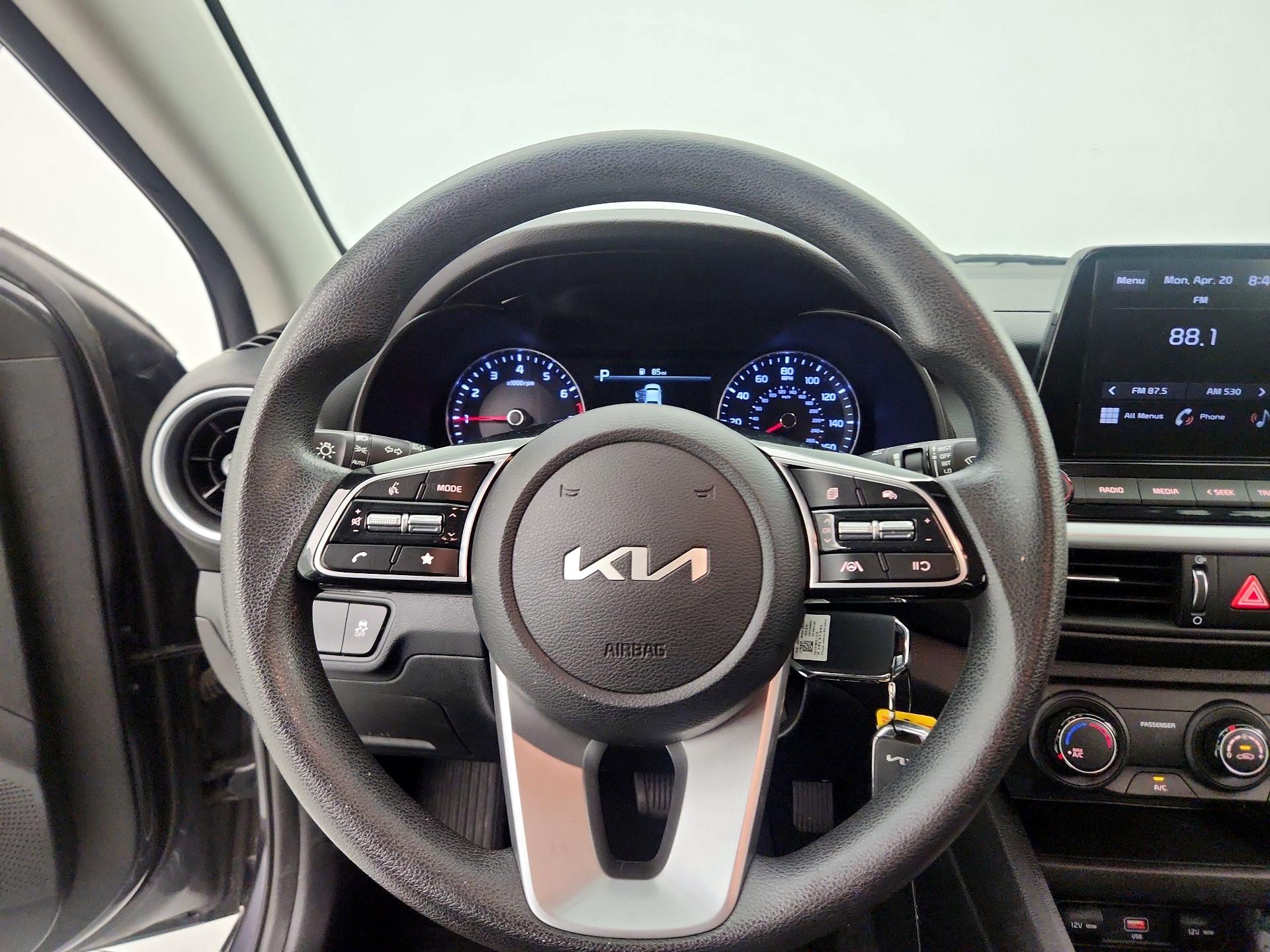 Thumbnail: 2023 Kia Forte - 10
