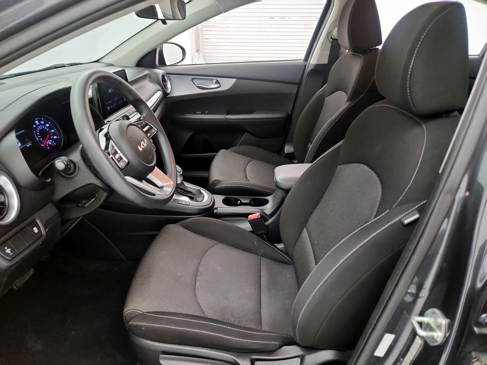 Thumbnail: 2023 Kia Forte - 11