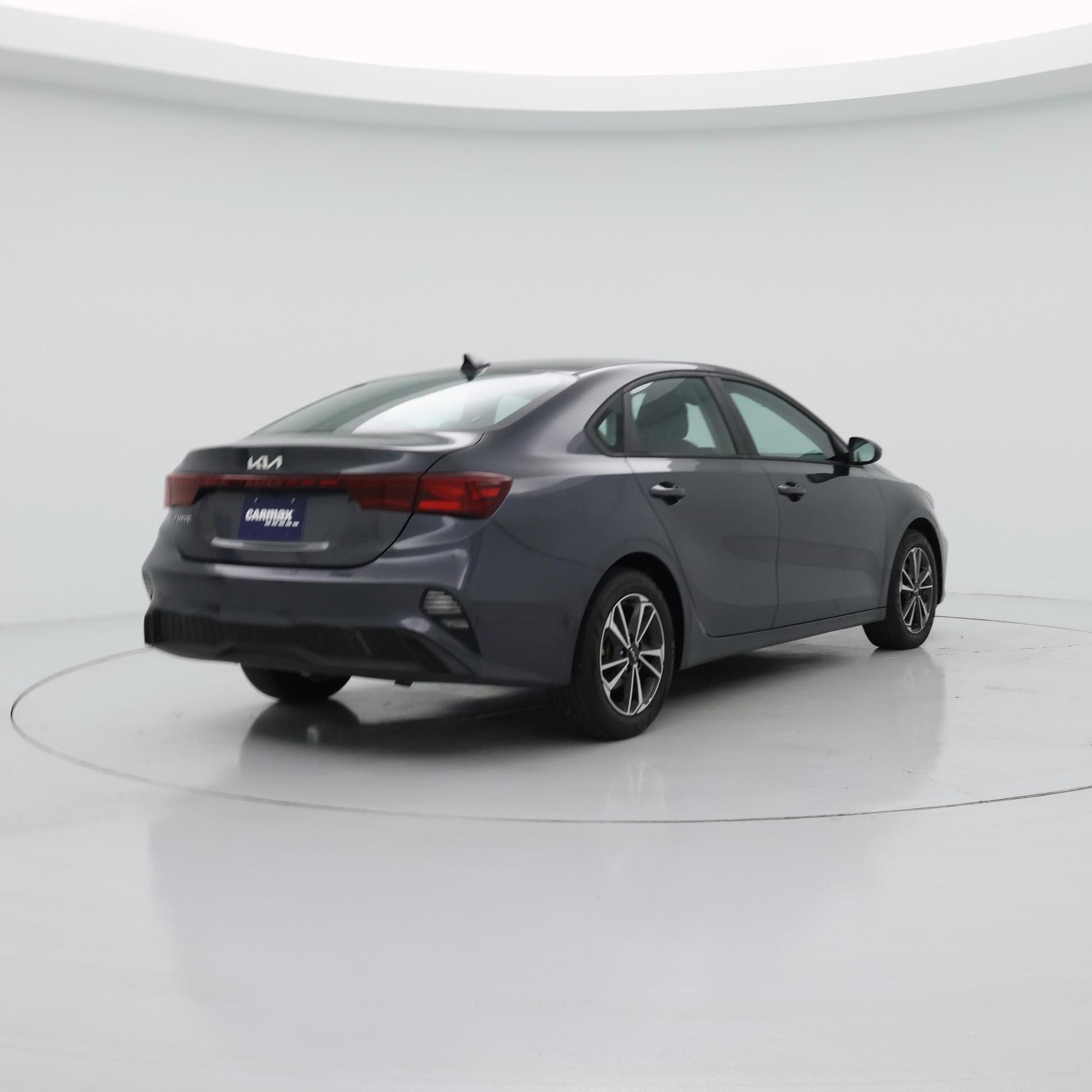 Thumbnail: 2023 Kia Forte - 8