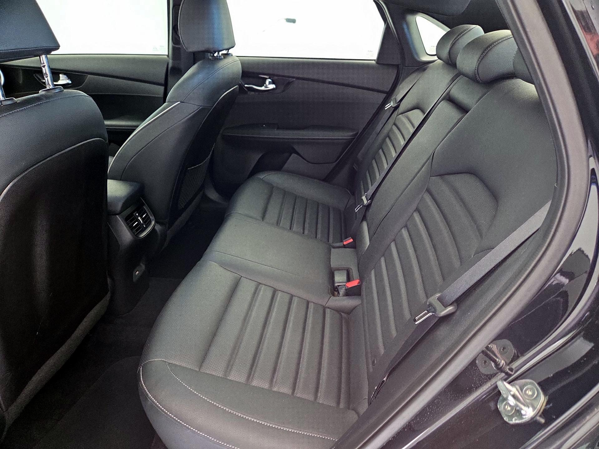 Thumbnail: 2022 Kia Forte - 20