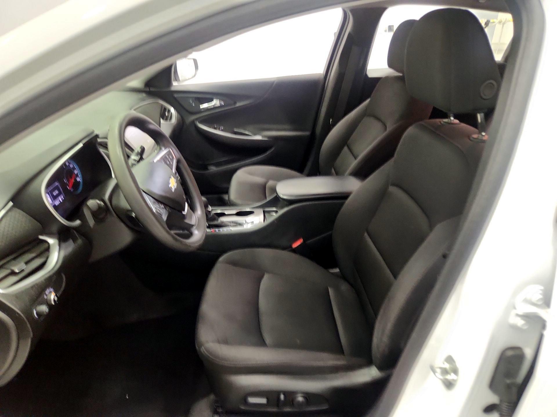 Thumbnail: 2024 Chevrolet Malibu - 11