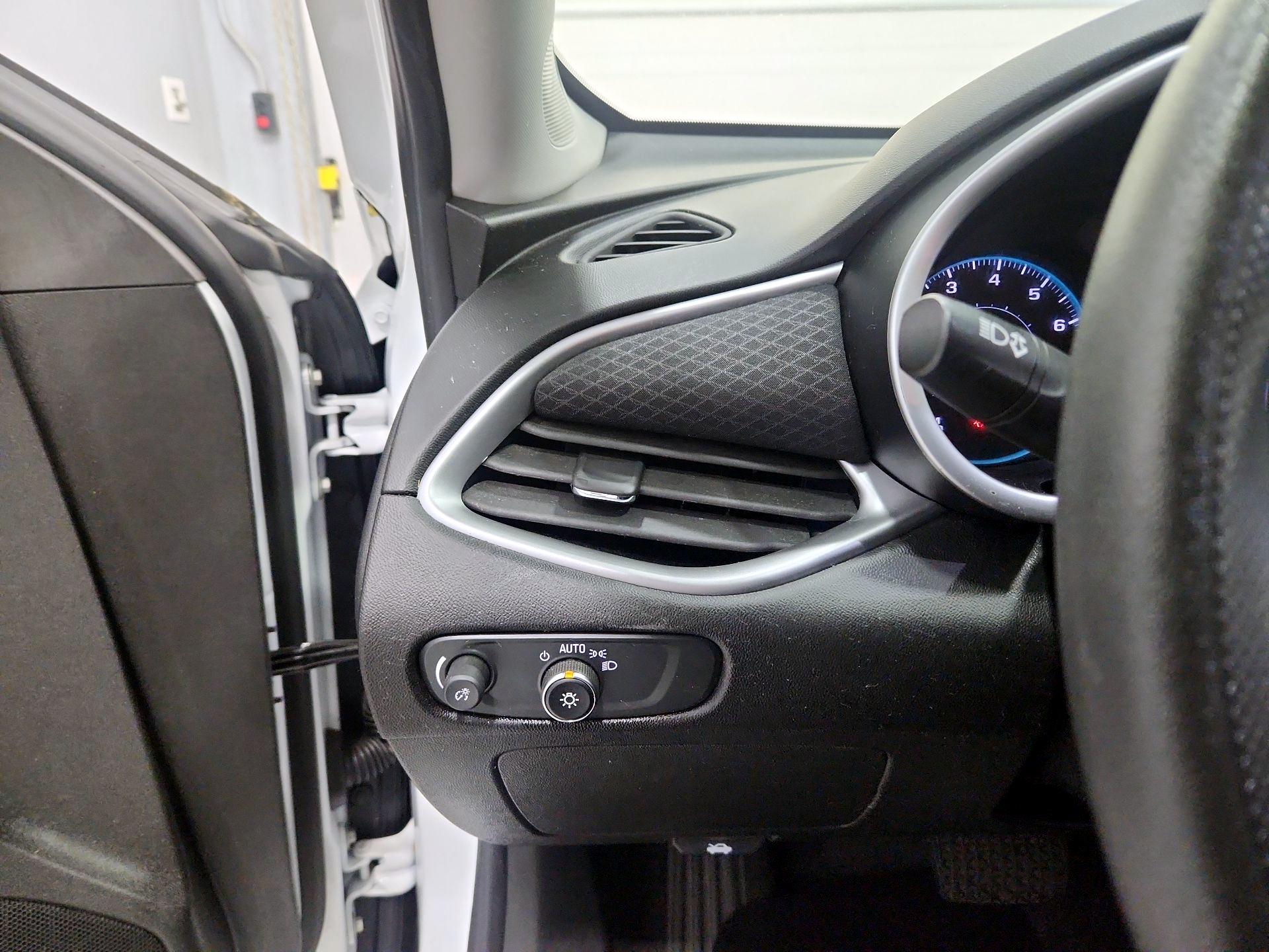 Thumbnail: 2024 Chevrolet Malibu - 13