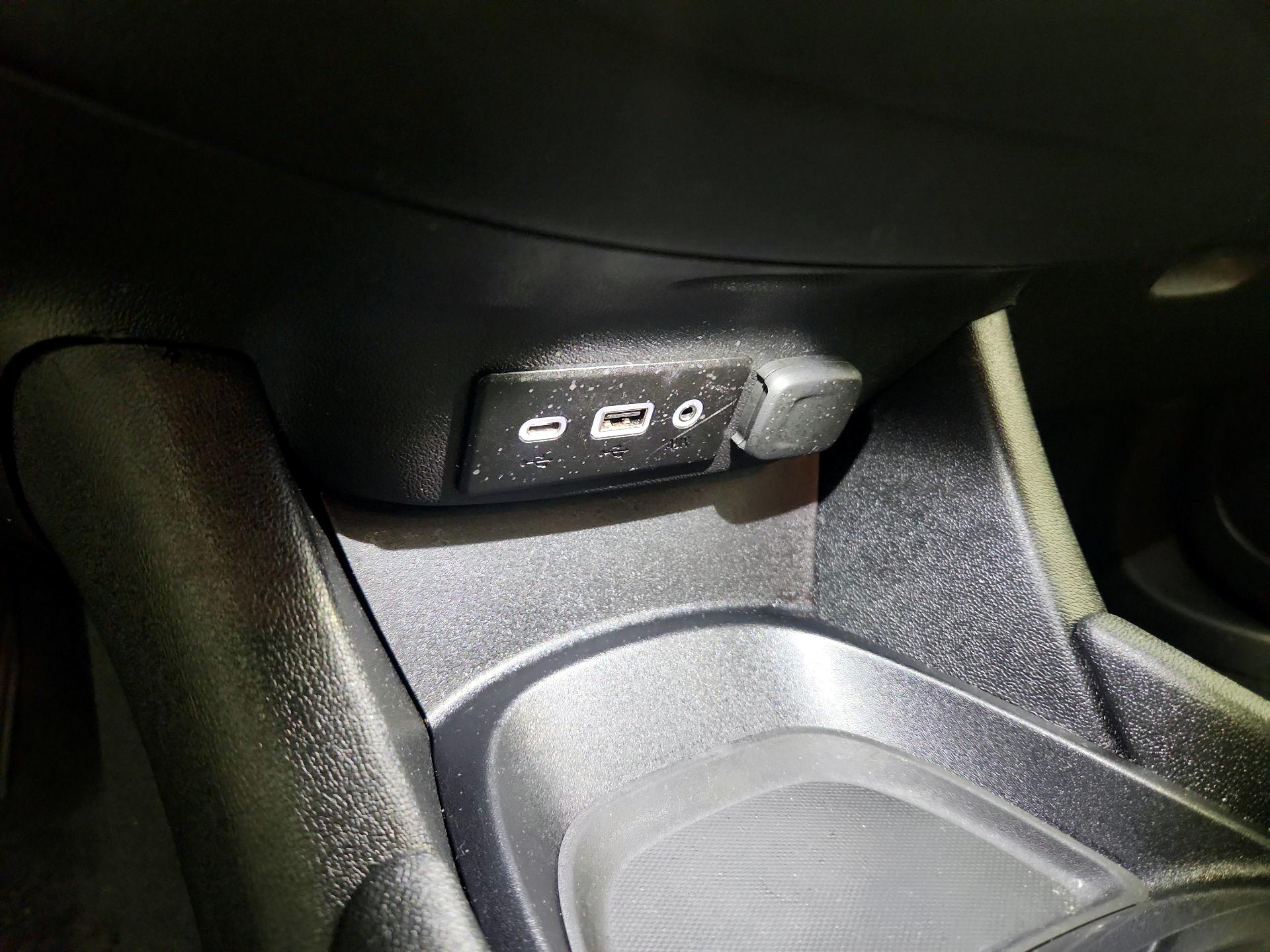 Thumbnail: 2024 Chevrolet Malibu - 18