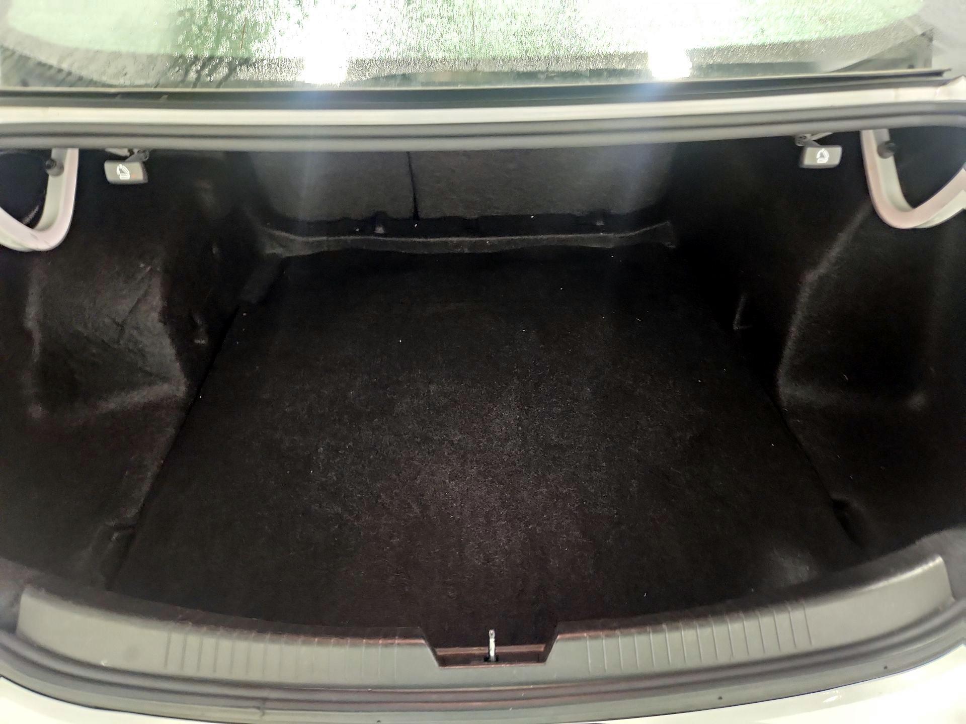 Thumbnail: 2024 Chevrolet Malibu - 20