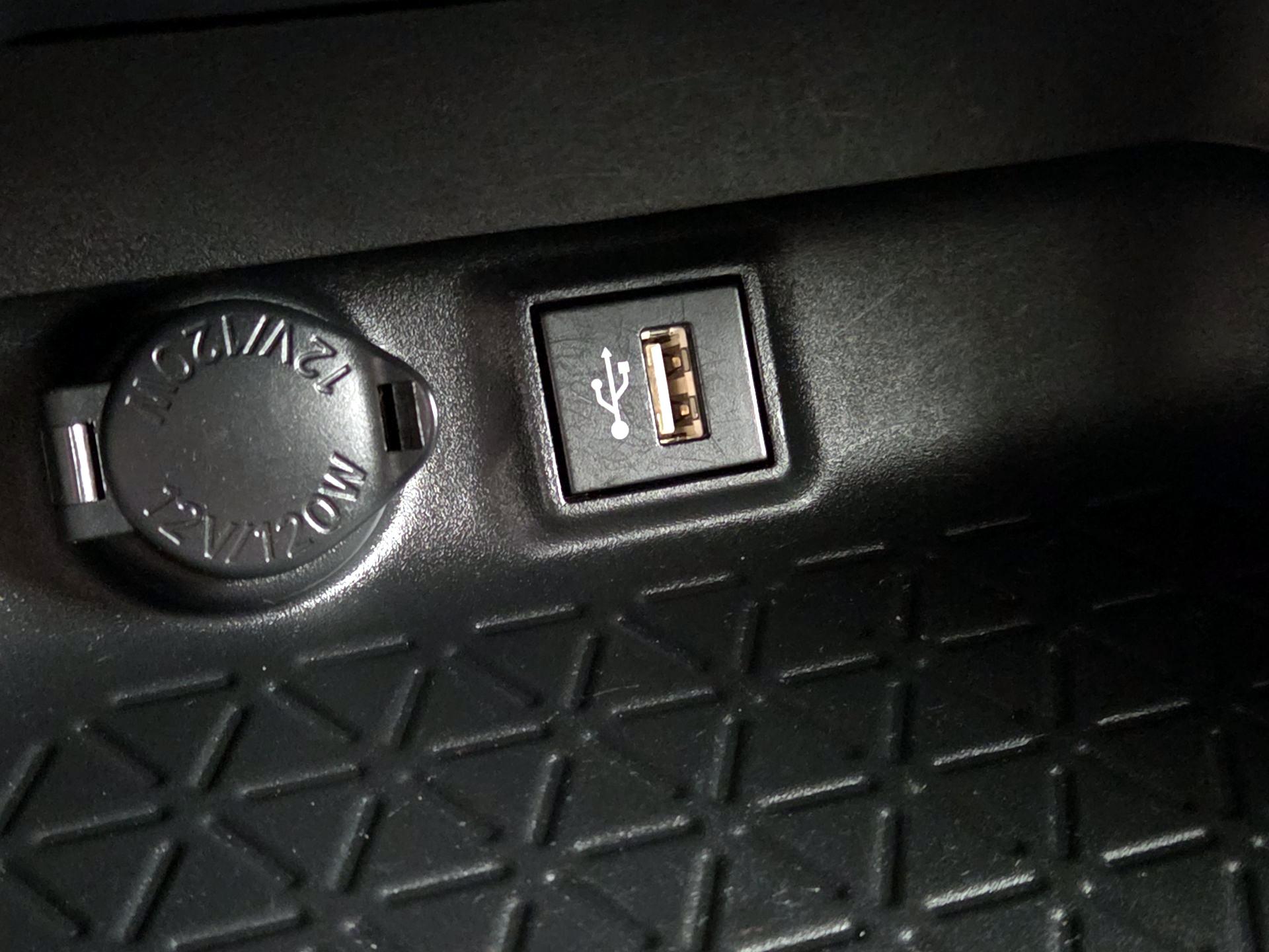 Thumbnail: 2023 Toyota RAV4 - 18