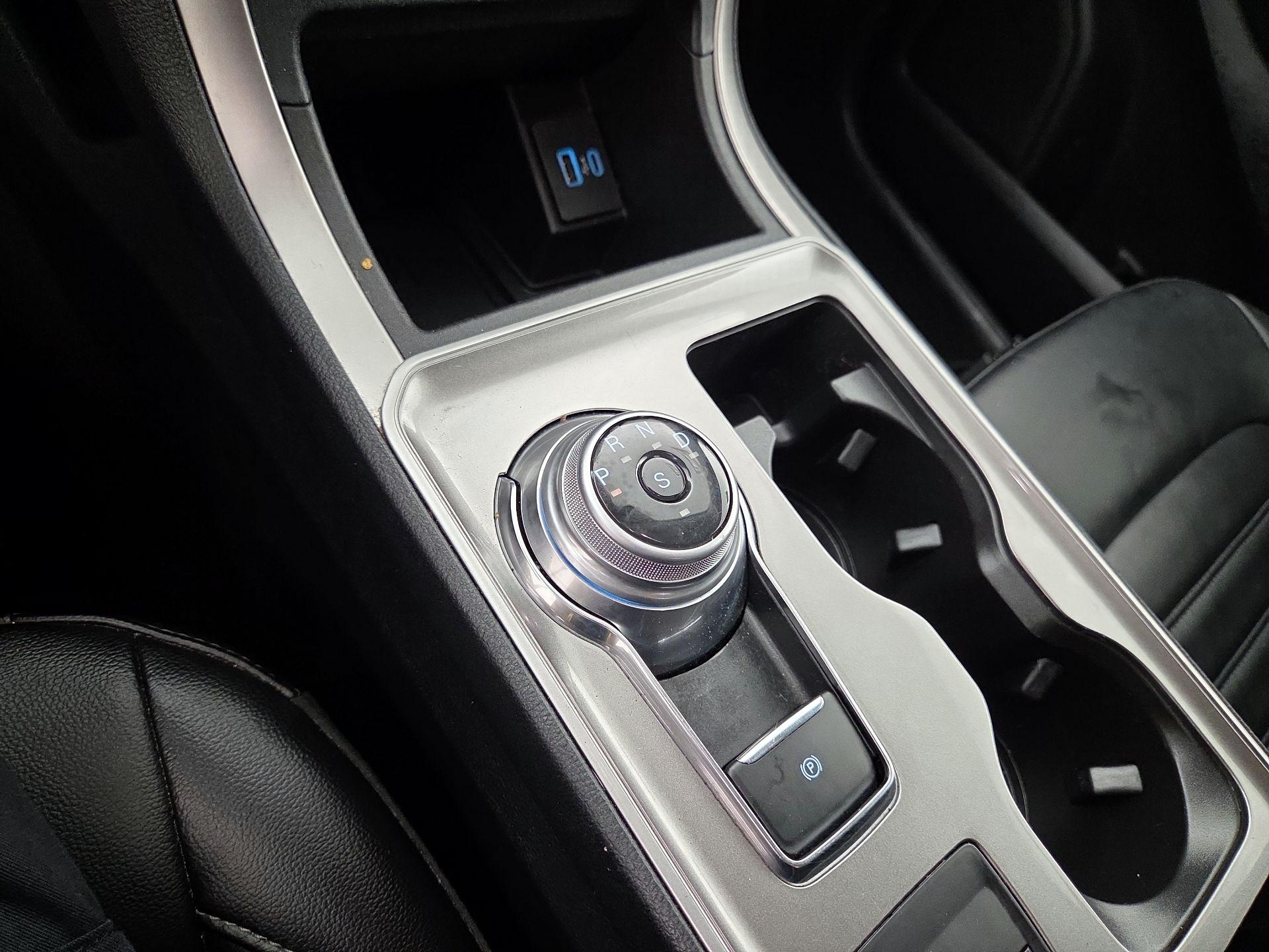 Thumbnail: 2023 Ford Edge - 16