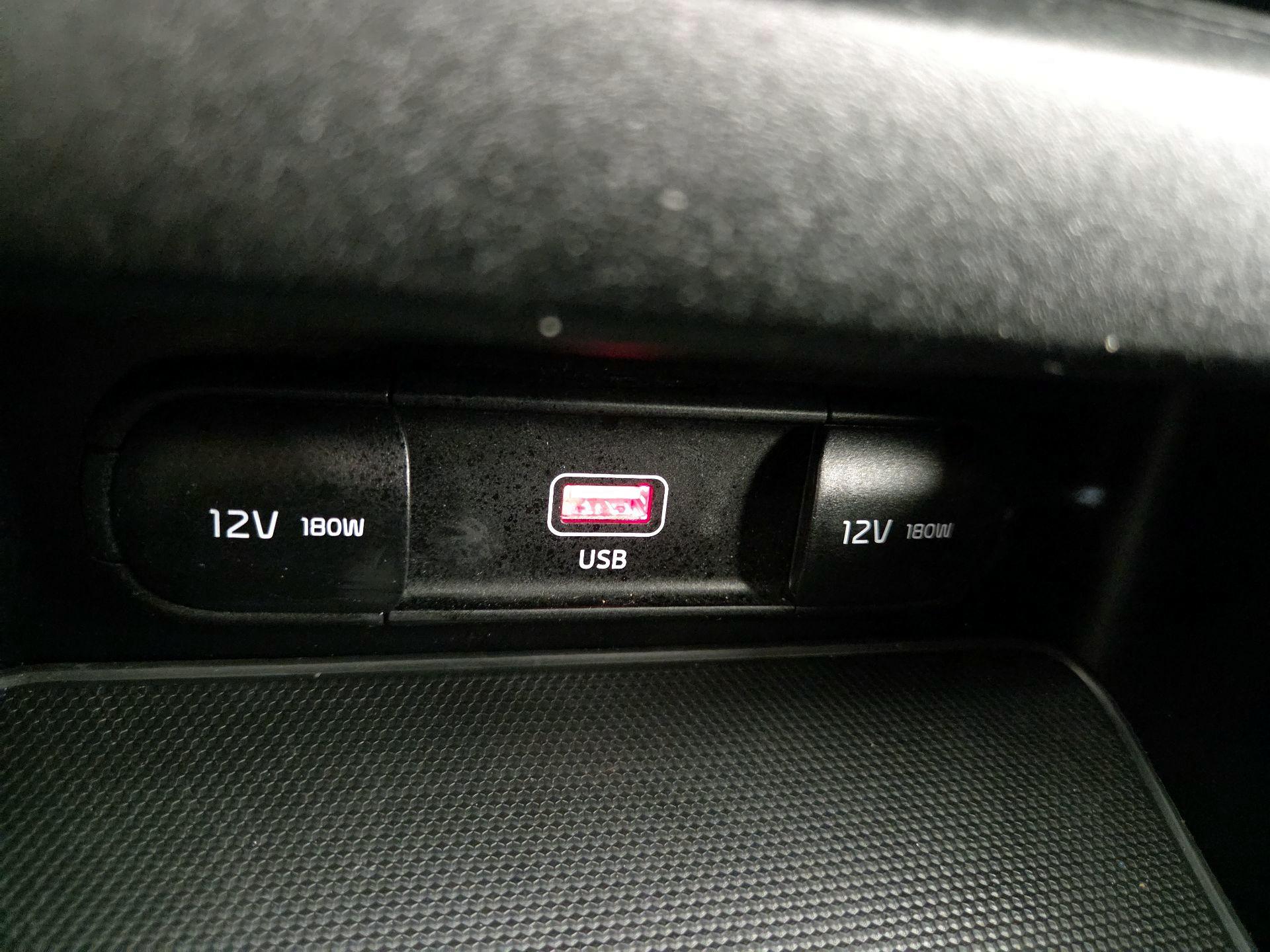 Thumbnail: 2023 Kia Forte - 18