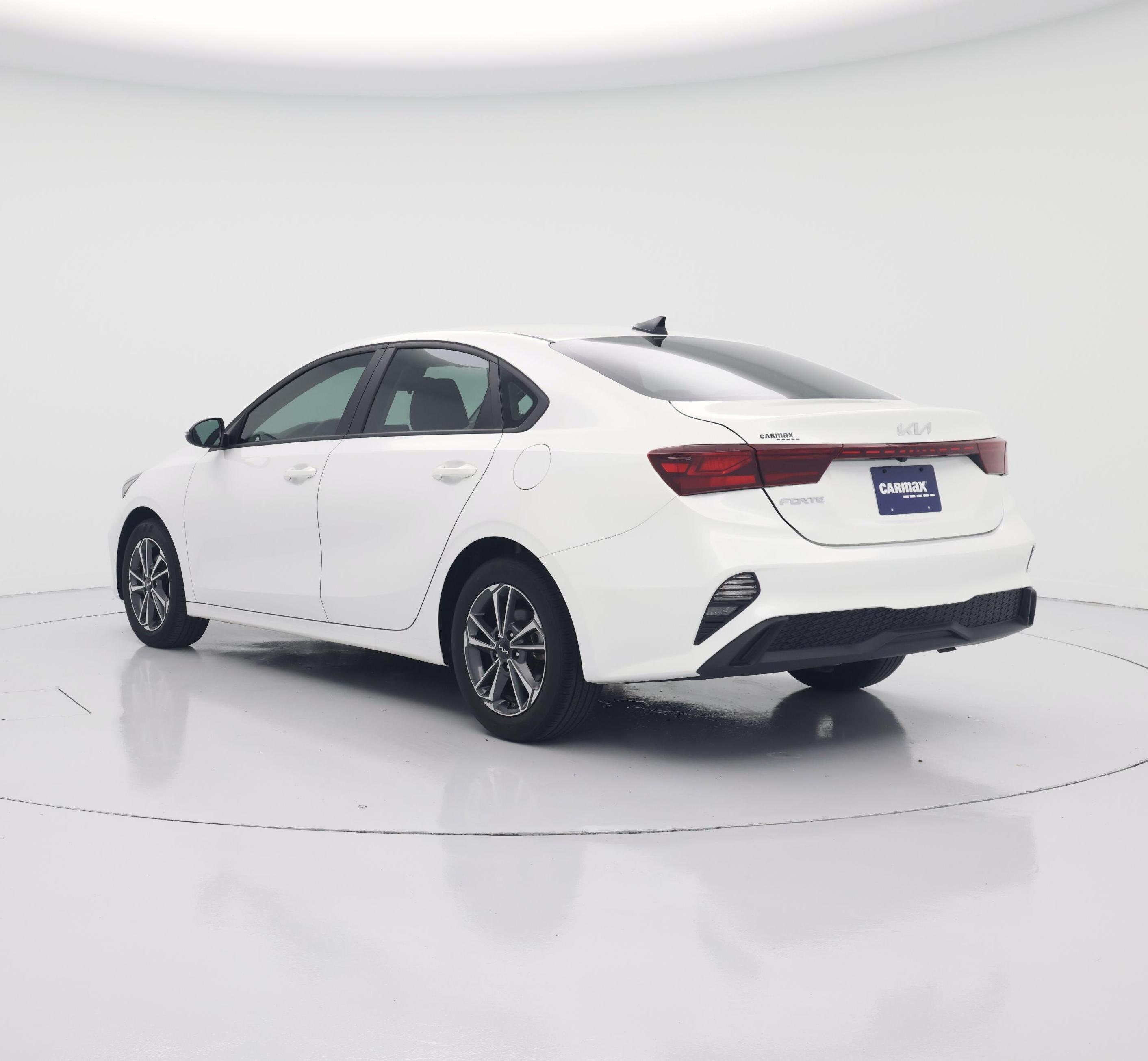 Thumbnail: 2023 Kia Forte - 2