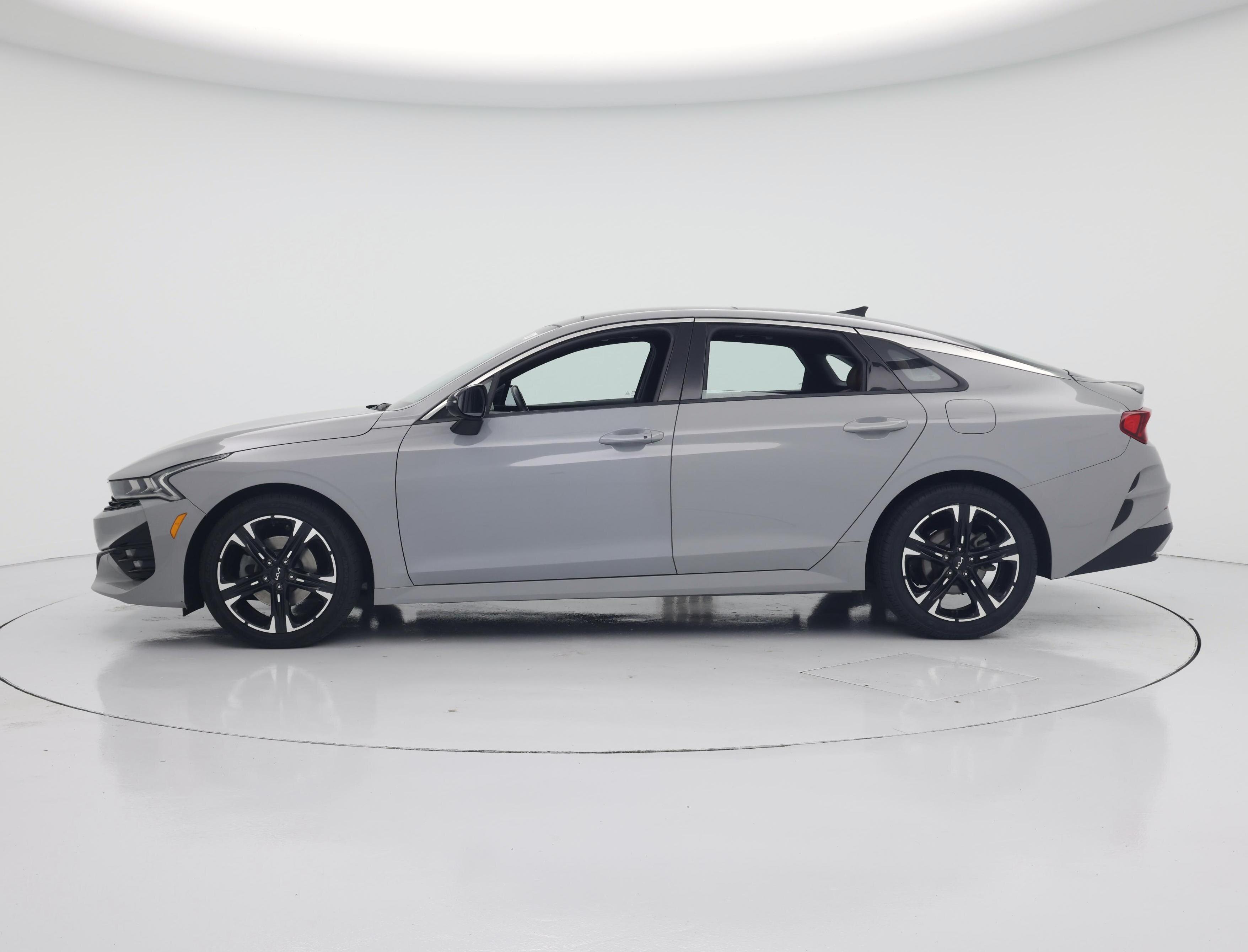 Thumbnail: 2023 Kia K5 - 3