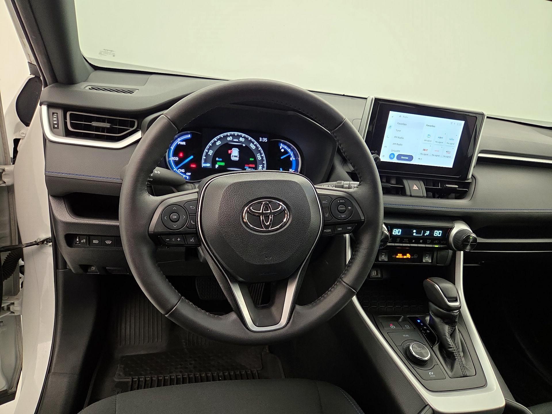 Thumbnail: 2024 Toyota RAV4 - 10