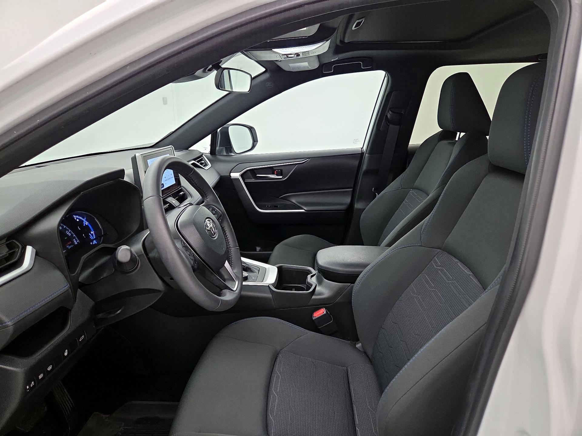 Thumbnail: 2024 Toyota RAV4 - 11