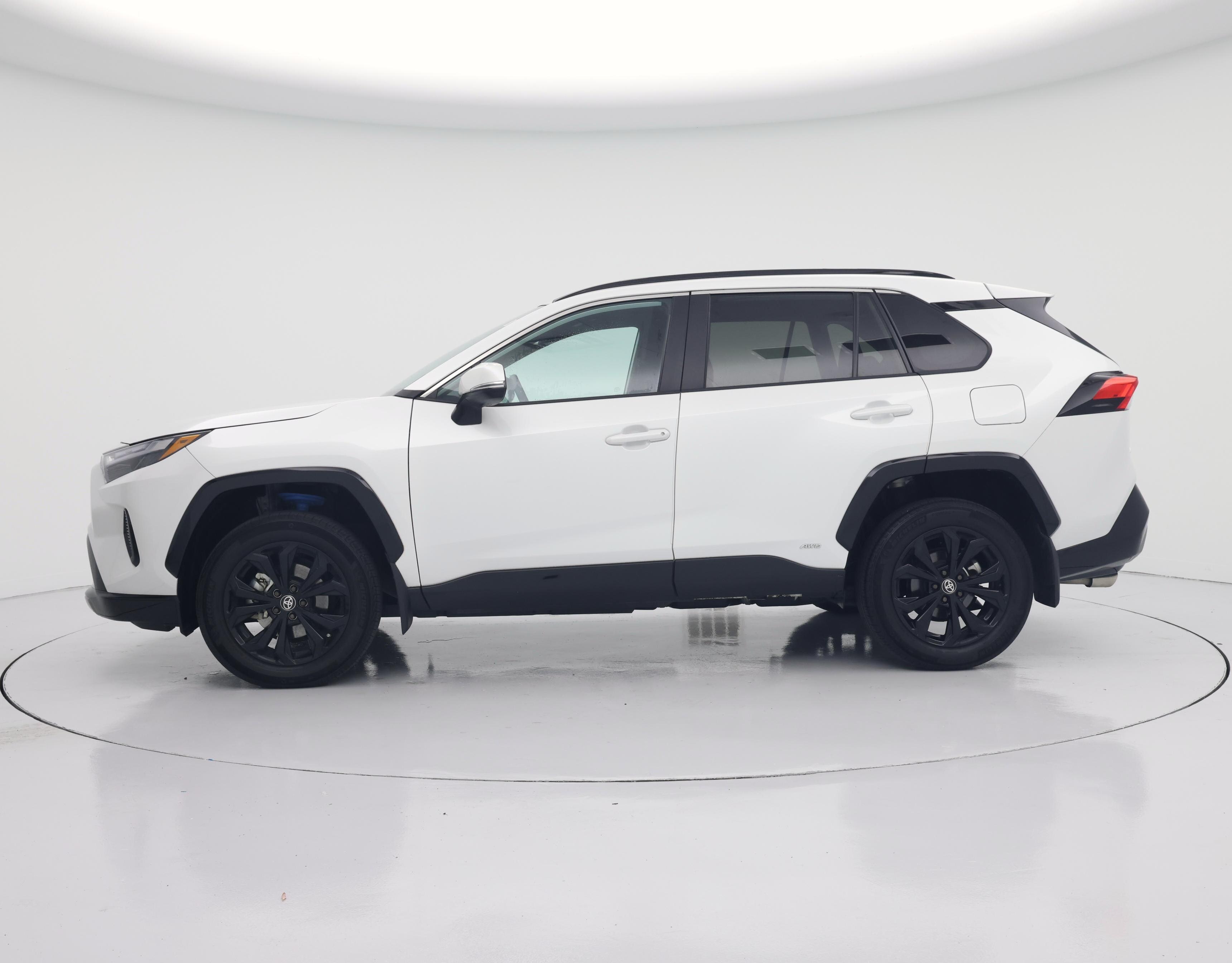 Thumbnail: 2024 Toyota RAV4 - 3