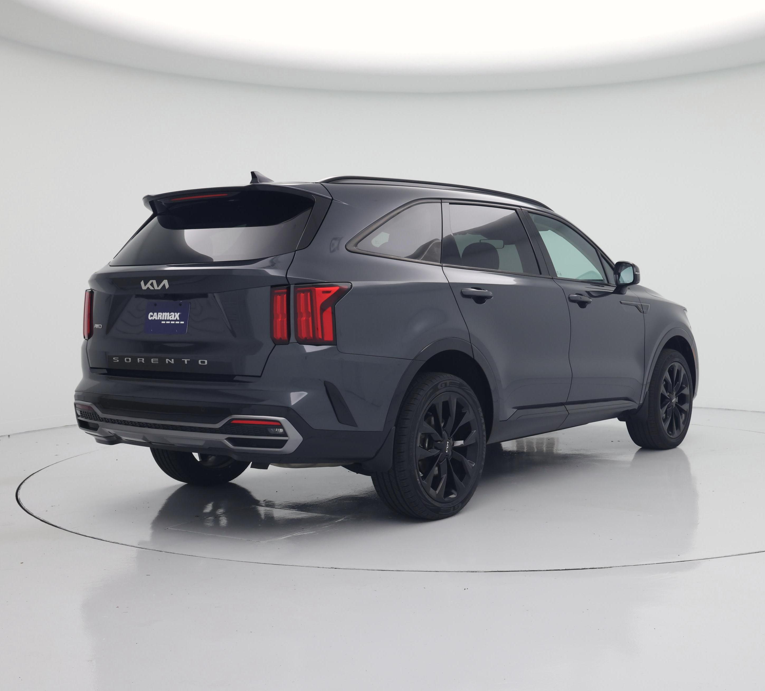 Thumbnail: 2022 Kia Sorento - 8