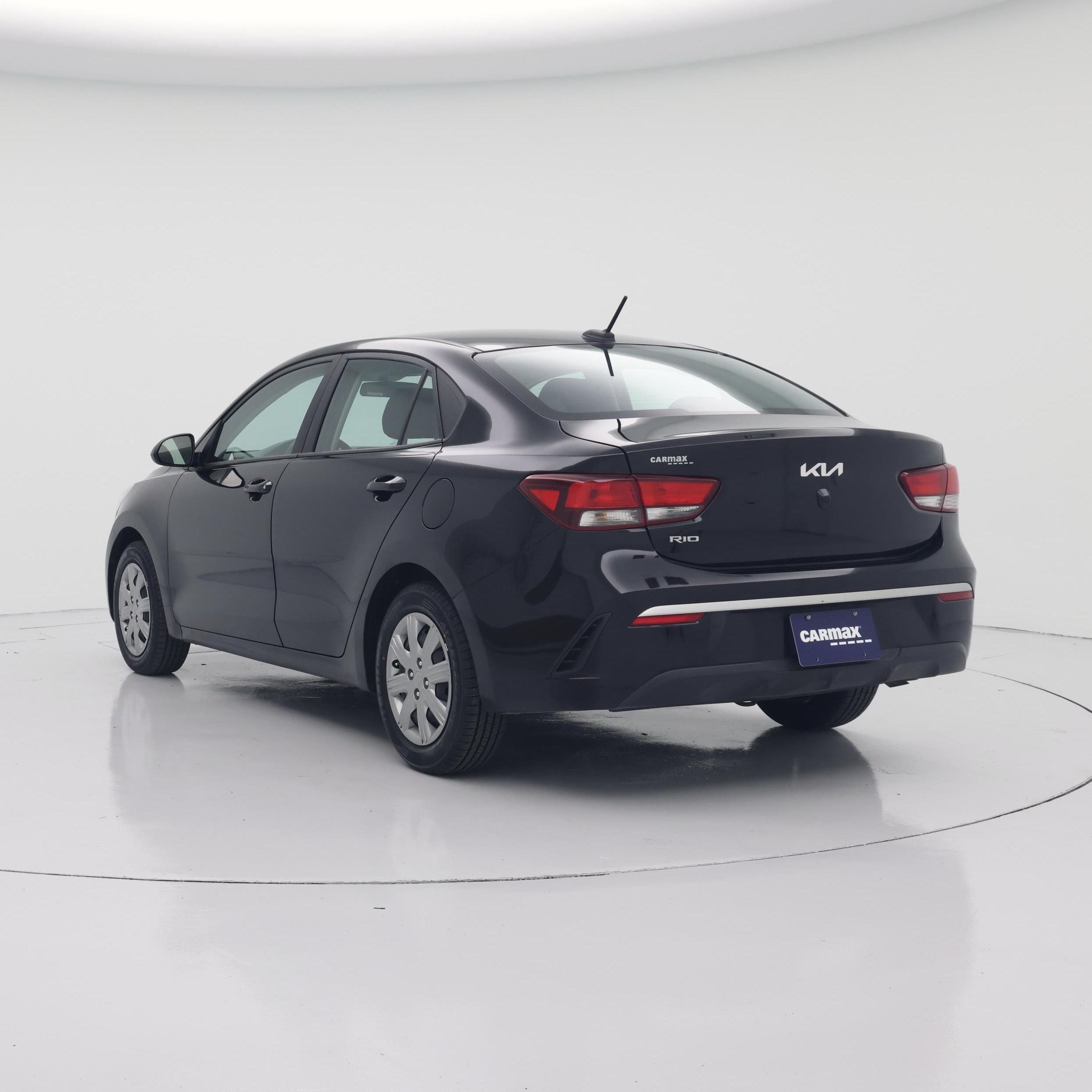 Thumbnail: 2023 Kia Rio - 4