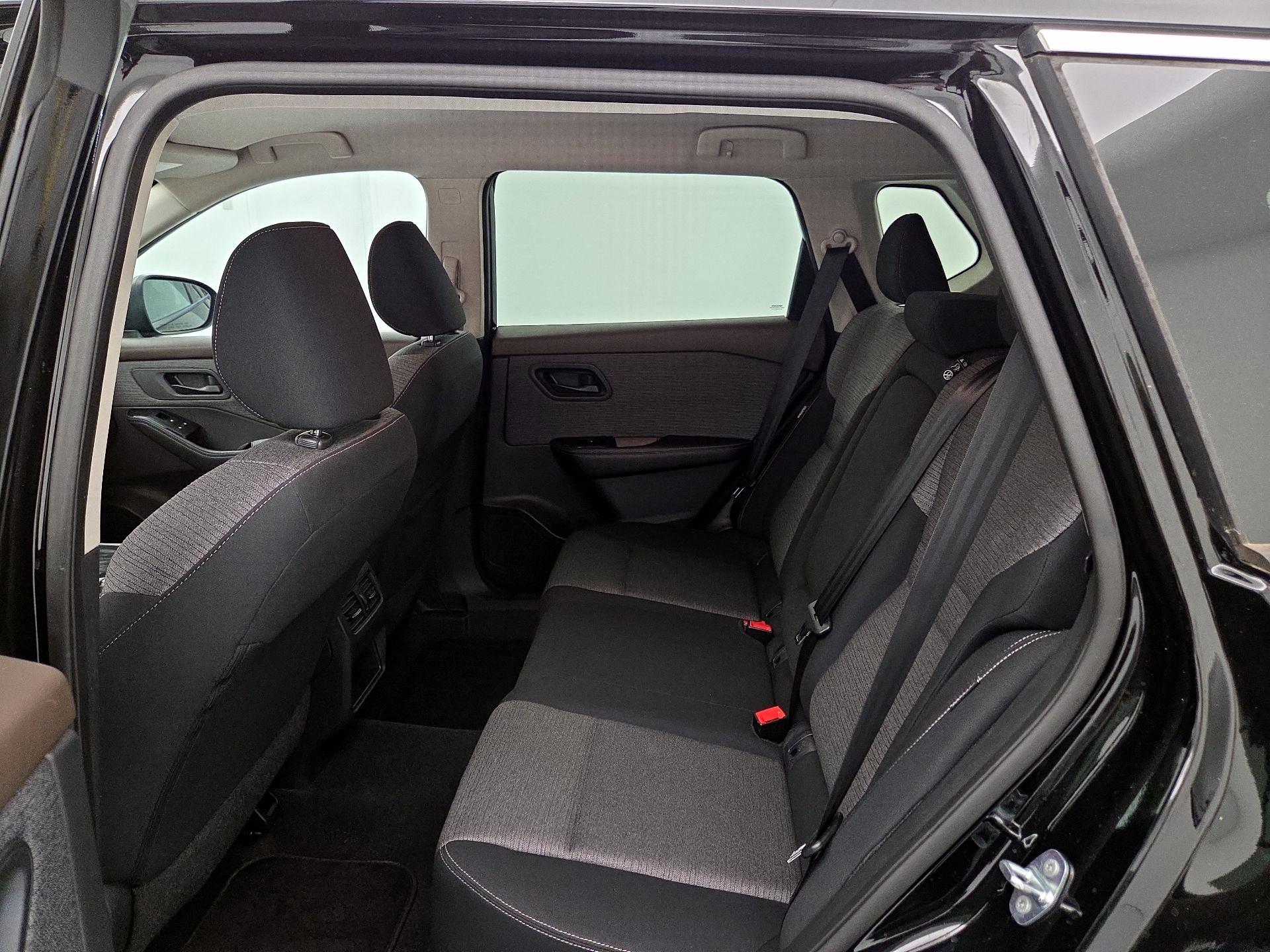 Thumbnail: 2021 Nissan Rogue - 19