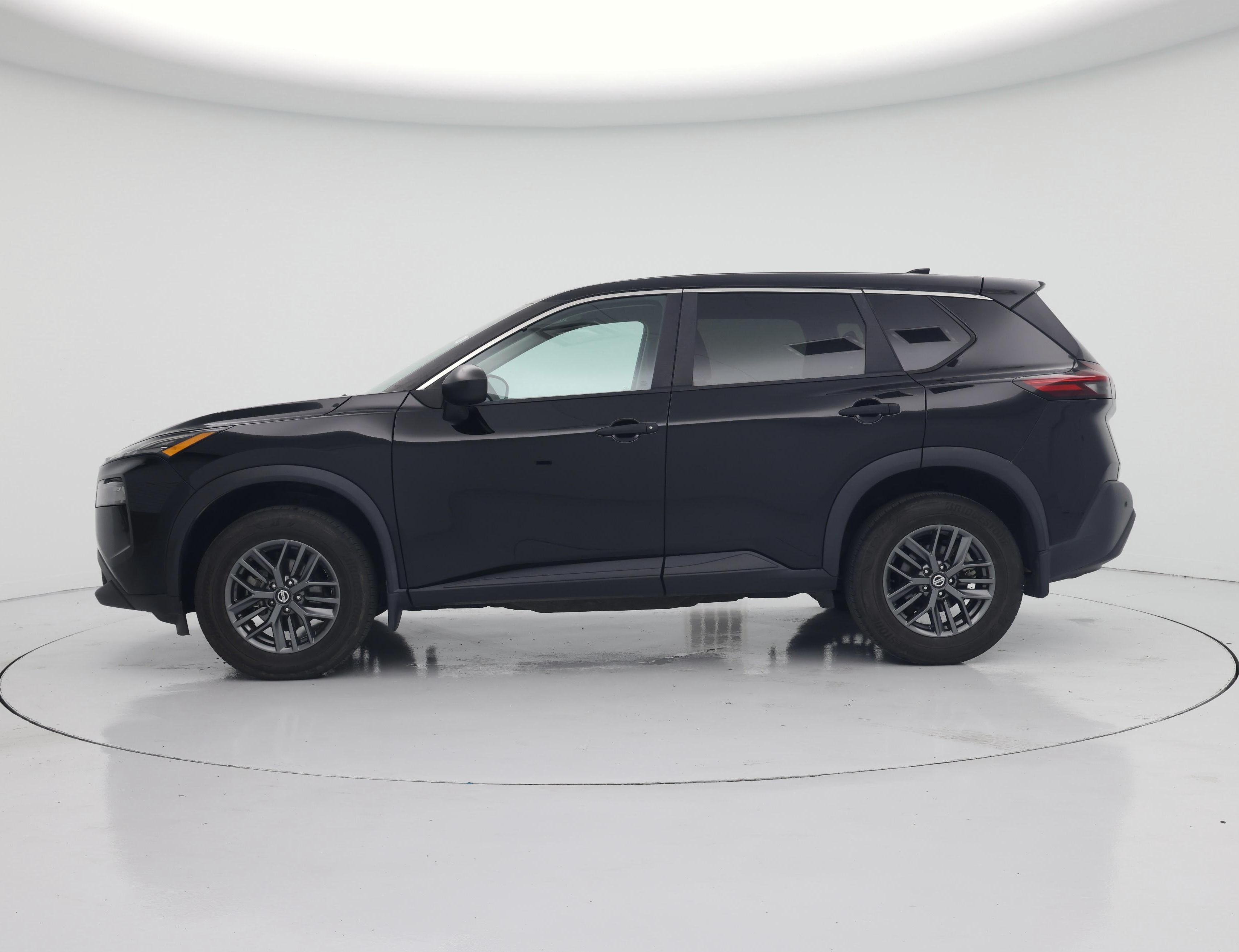 Thumbnail: 2021 Nissan Rogue - 3