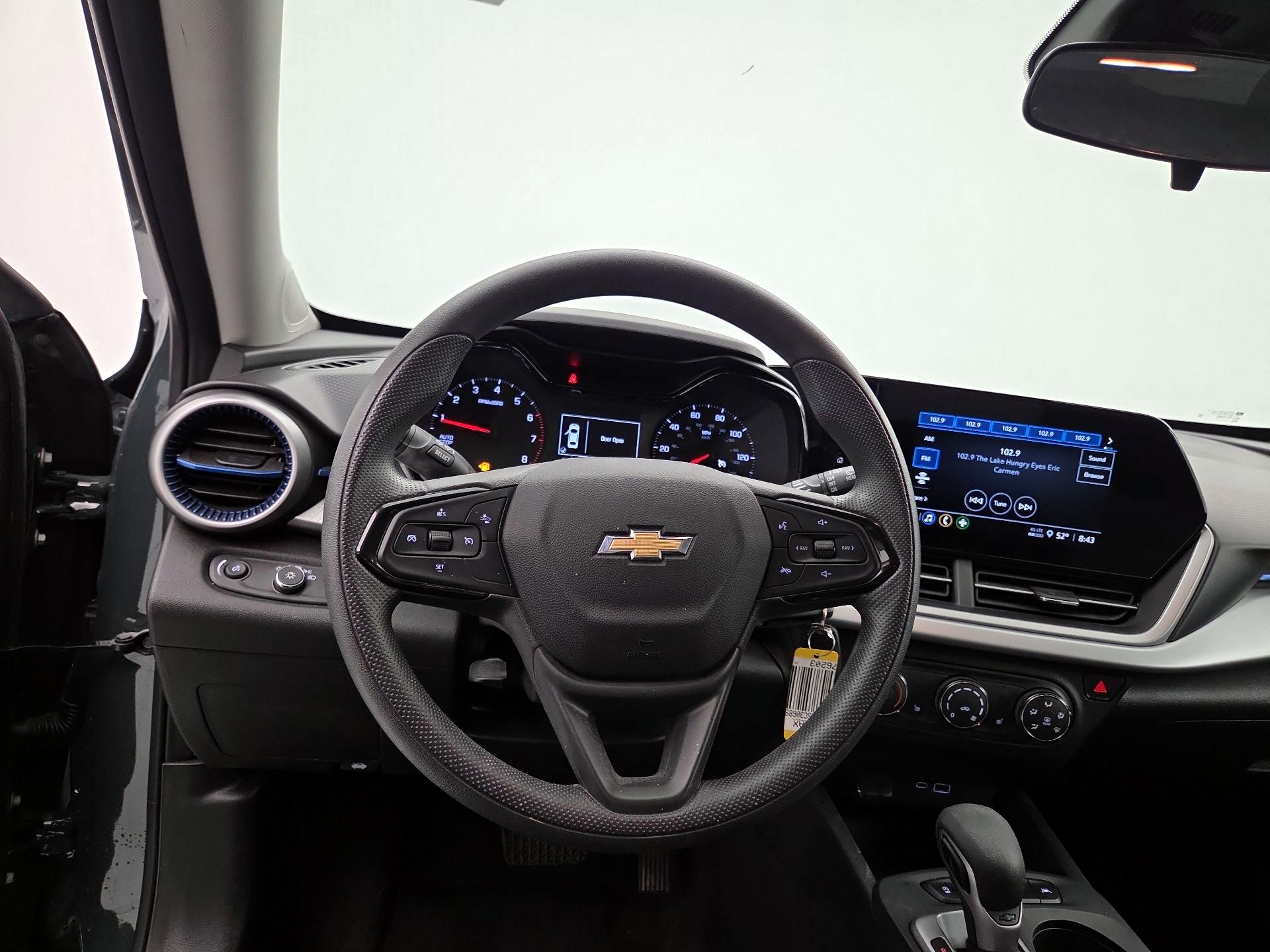 Thumbnail: 2025 Chevrolet Trax - 10