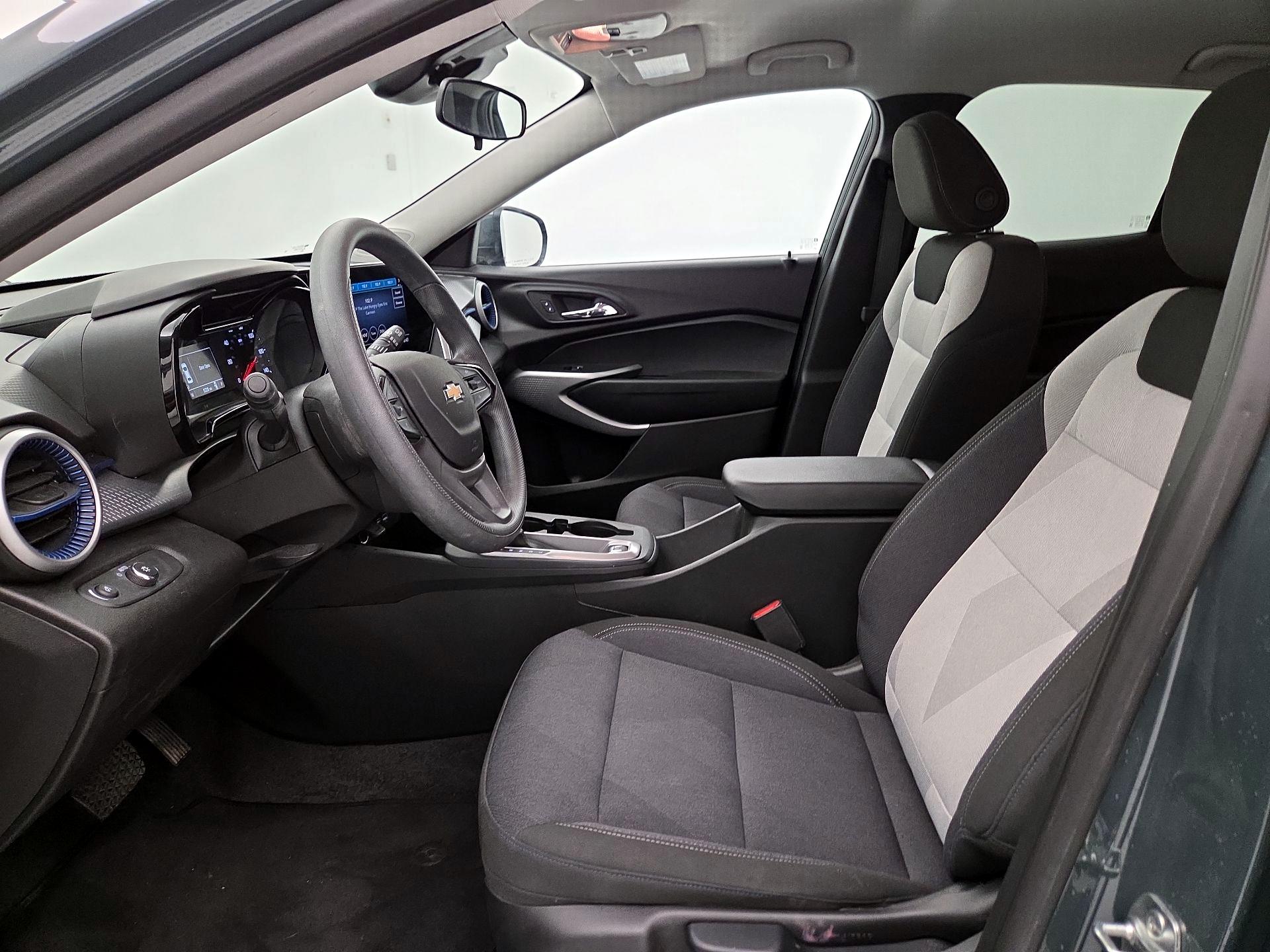 Thumbnail: 2025 Chevrolet Trax - 11