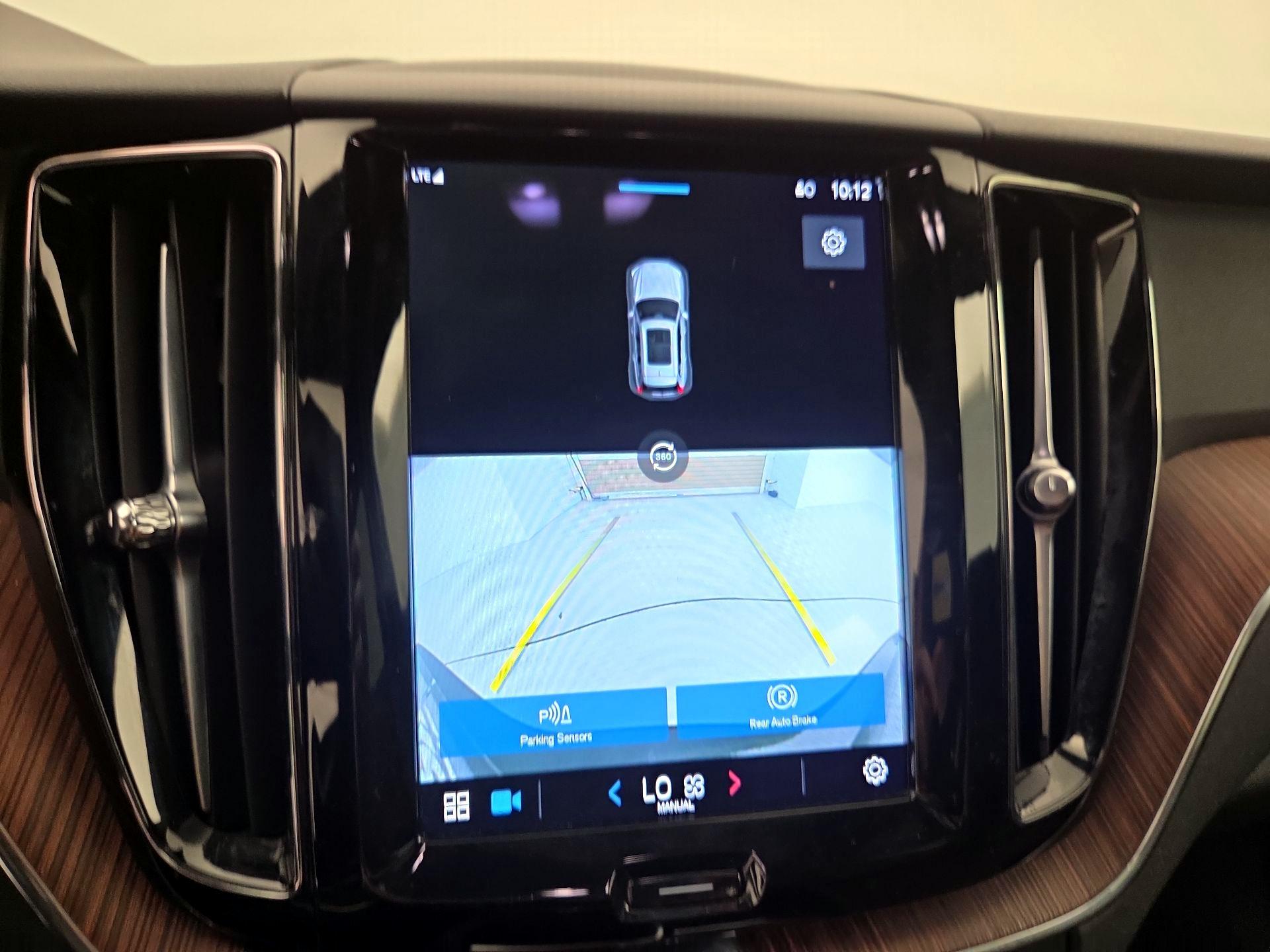 Thumbnail: 2023 Volvo XC60 - 13