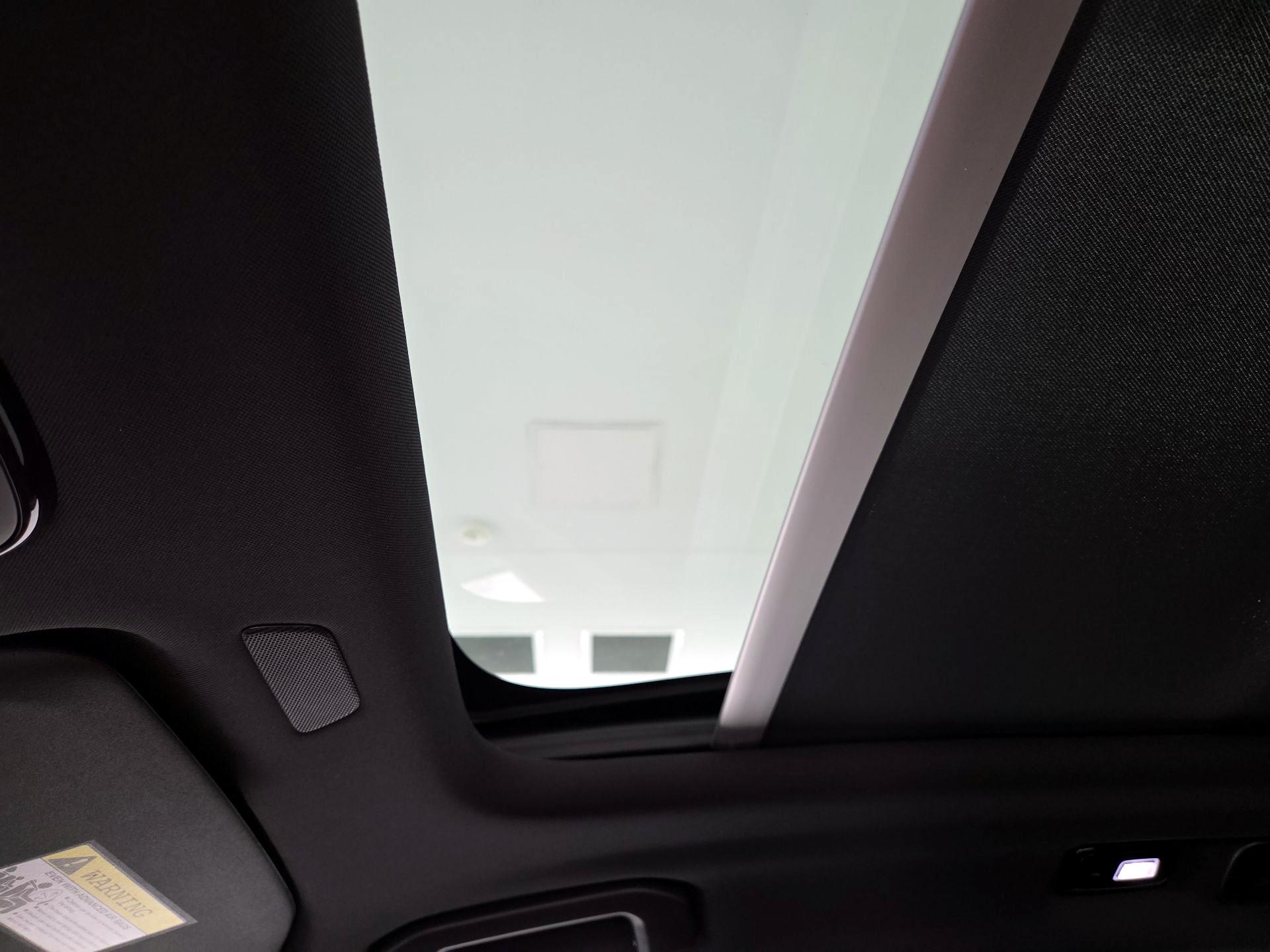 Thumbnail: 2023 Volvo XC60 - 17