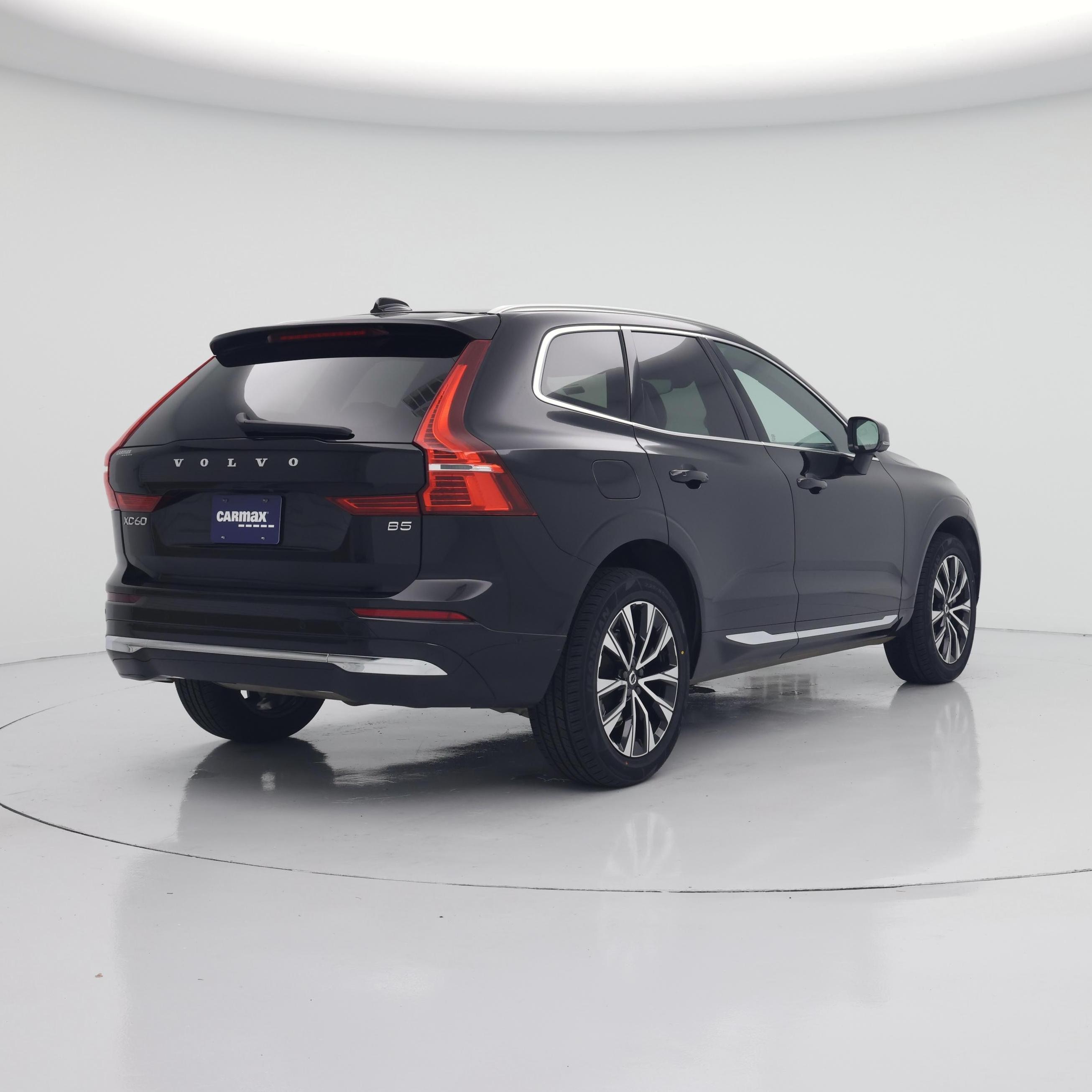 Thumbnail: 2023 Volvo XC60 - 8