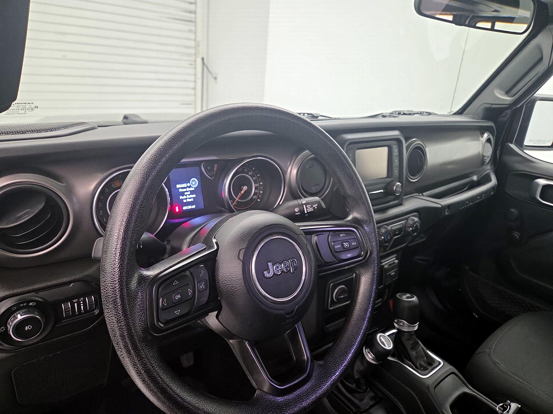 Thumbnail: 2021 Jeep Wrangler - 9