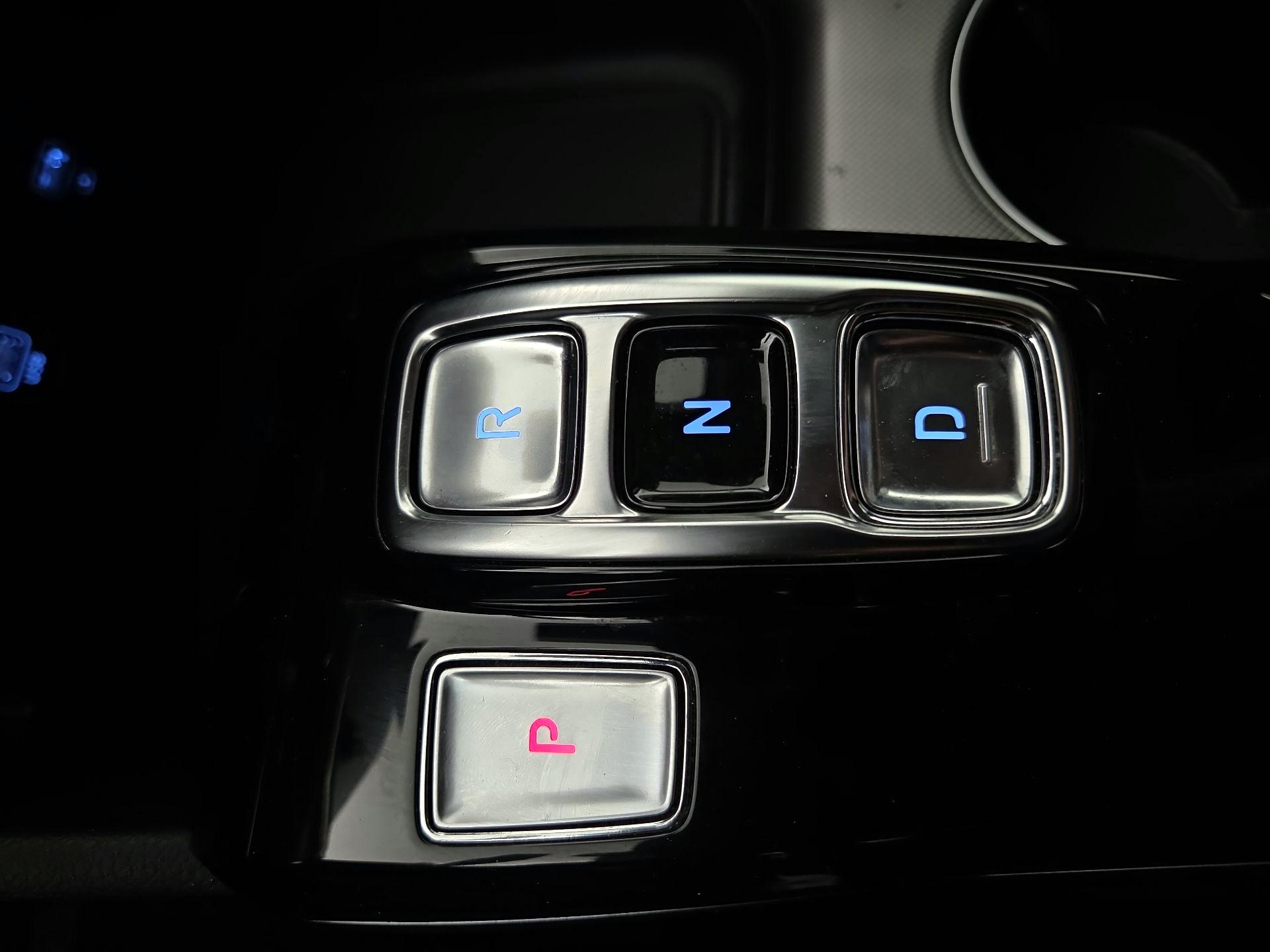 Thumbnail: 2023 Hyundai Sonata - 18