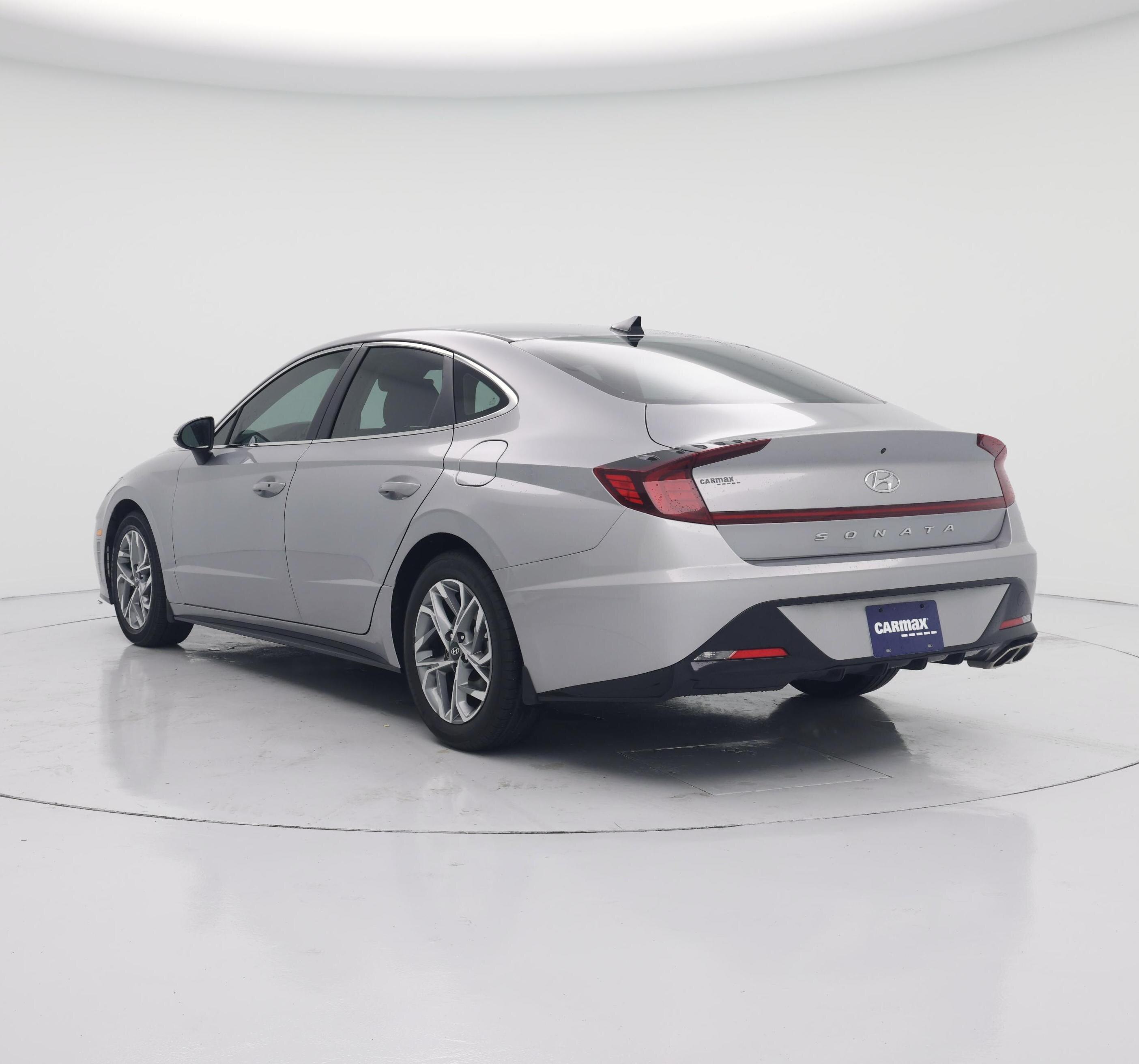 Thumbnail: 2023 Hyundai Sonata - 2