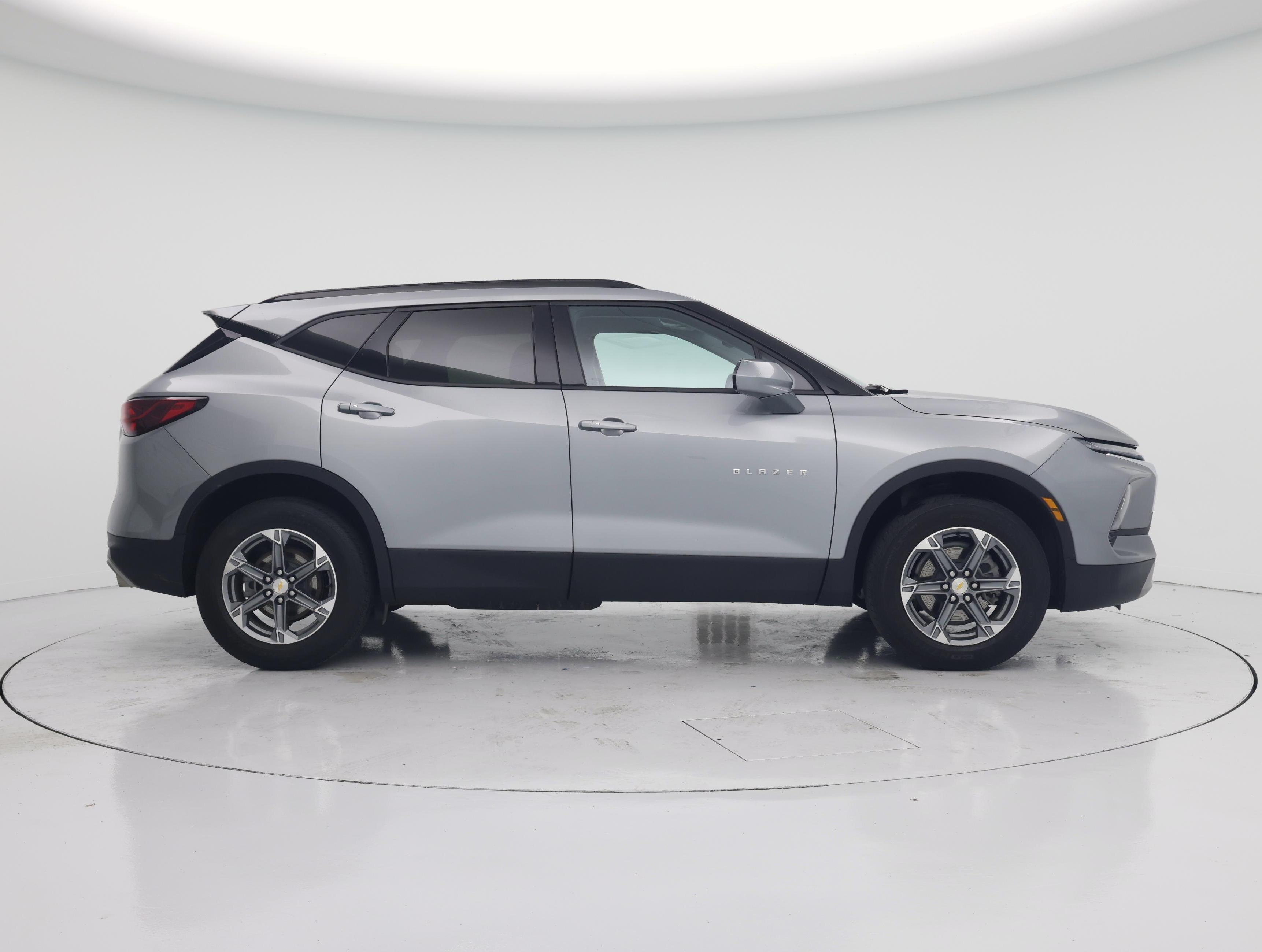 Thumbnail: 2023 Chevrolet Blazer - 7