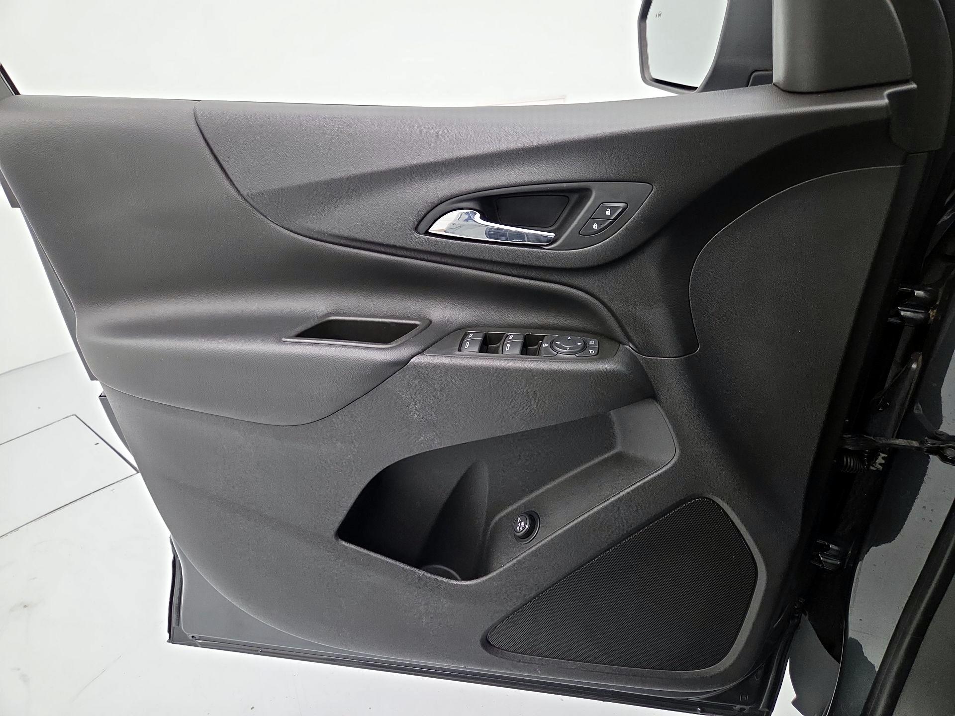 Thumbnail: 2020 Chevrolet Equinox - 12
