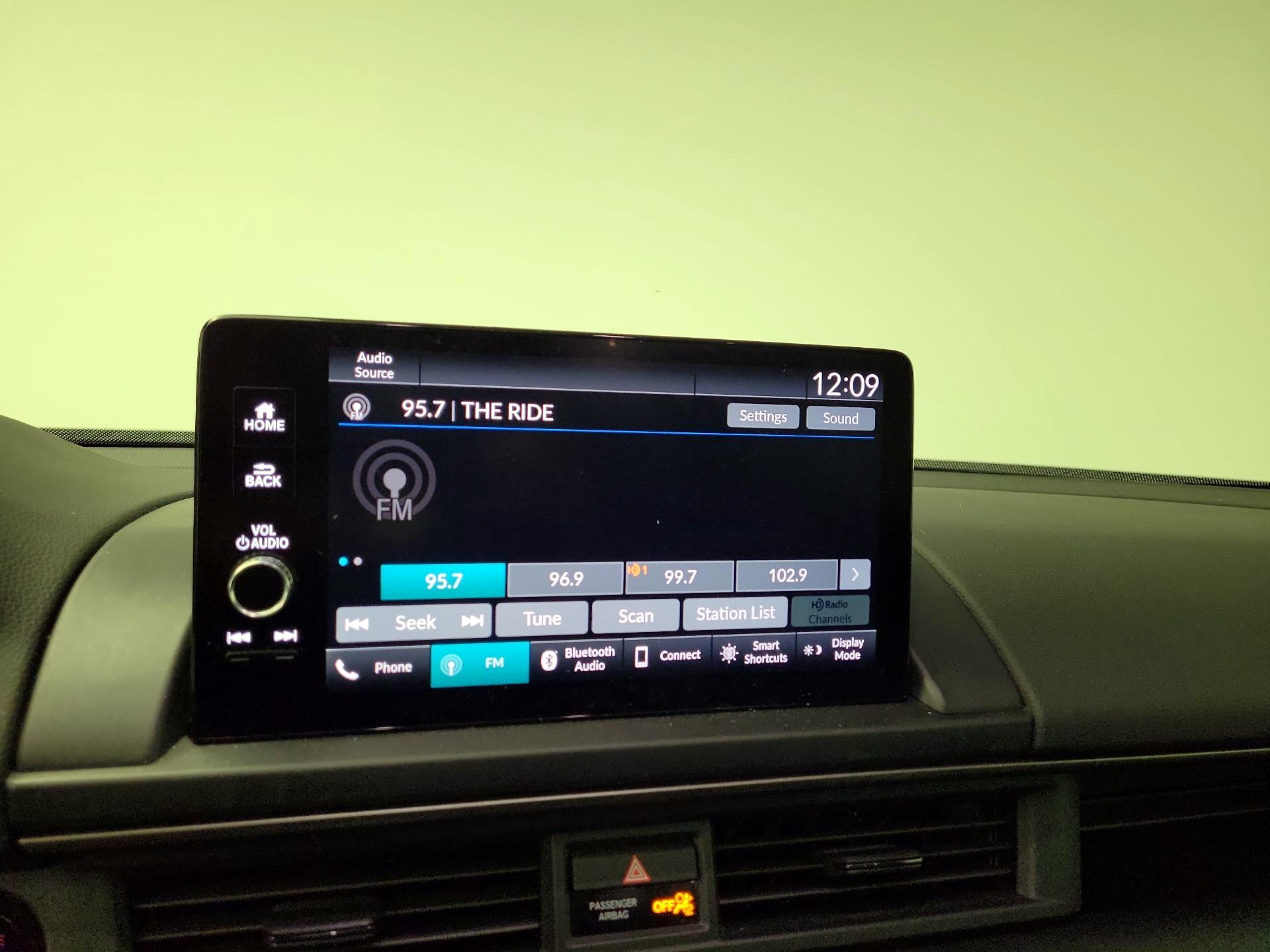 Thumbnail: 2024 Honda Pilot - 15