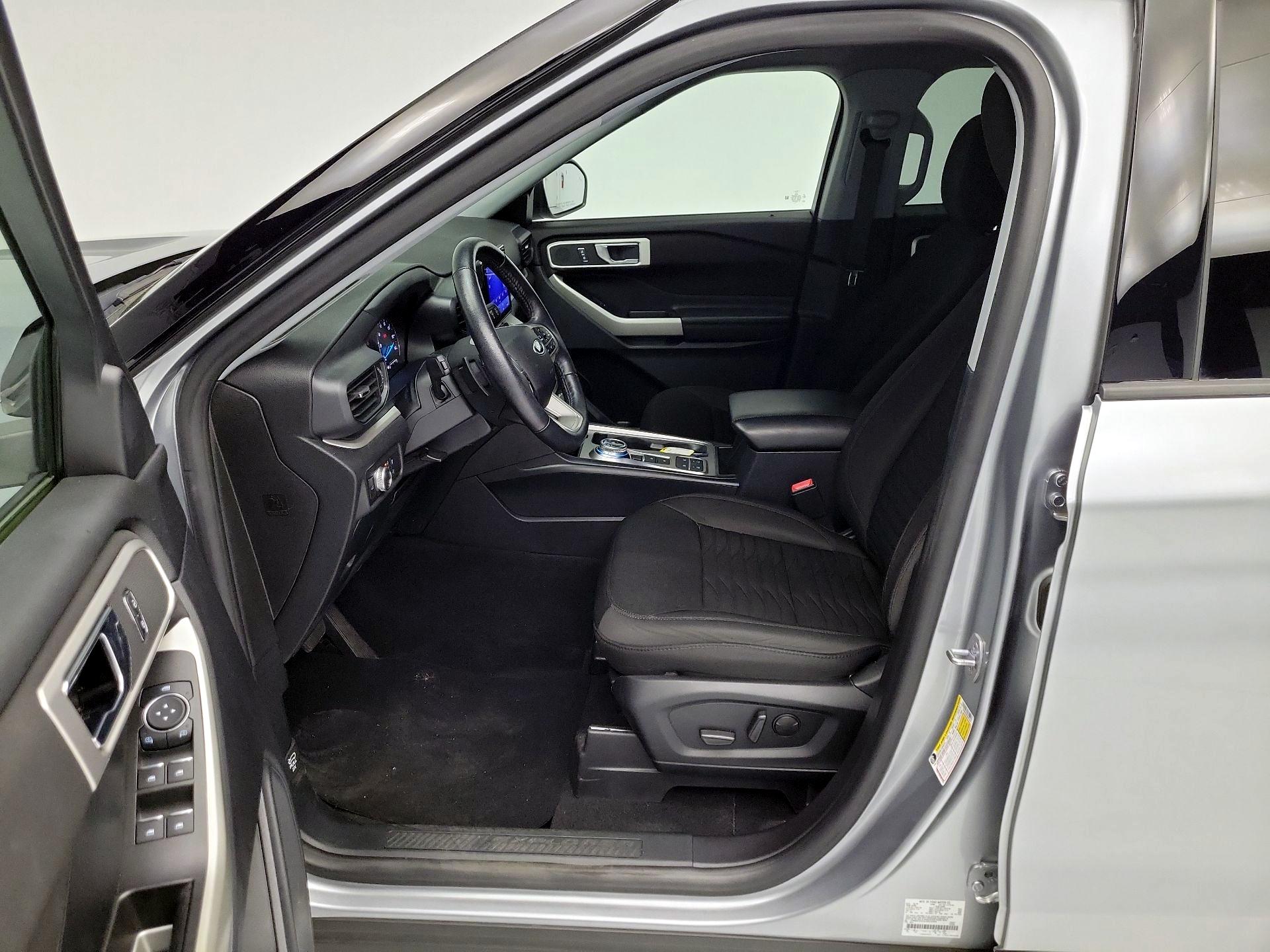 Thumbnail: 2020 Ford Explorer - 11