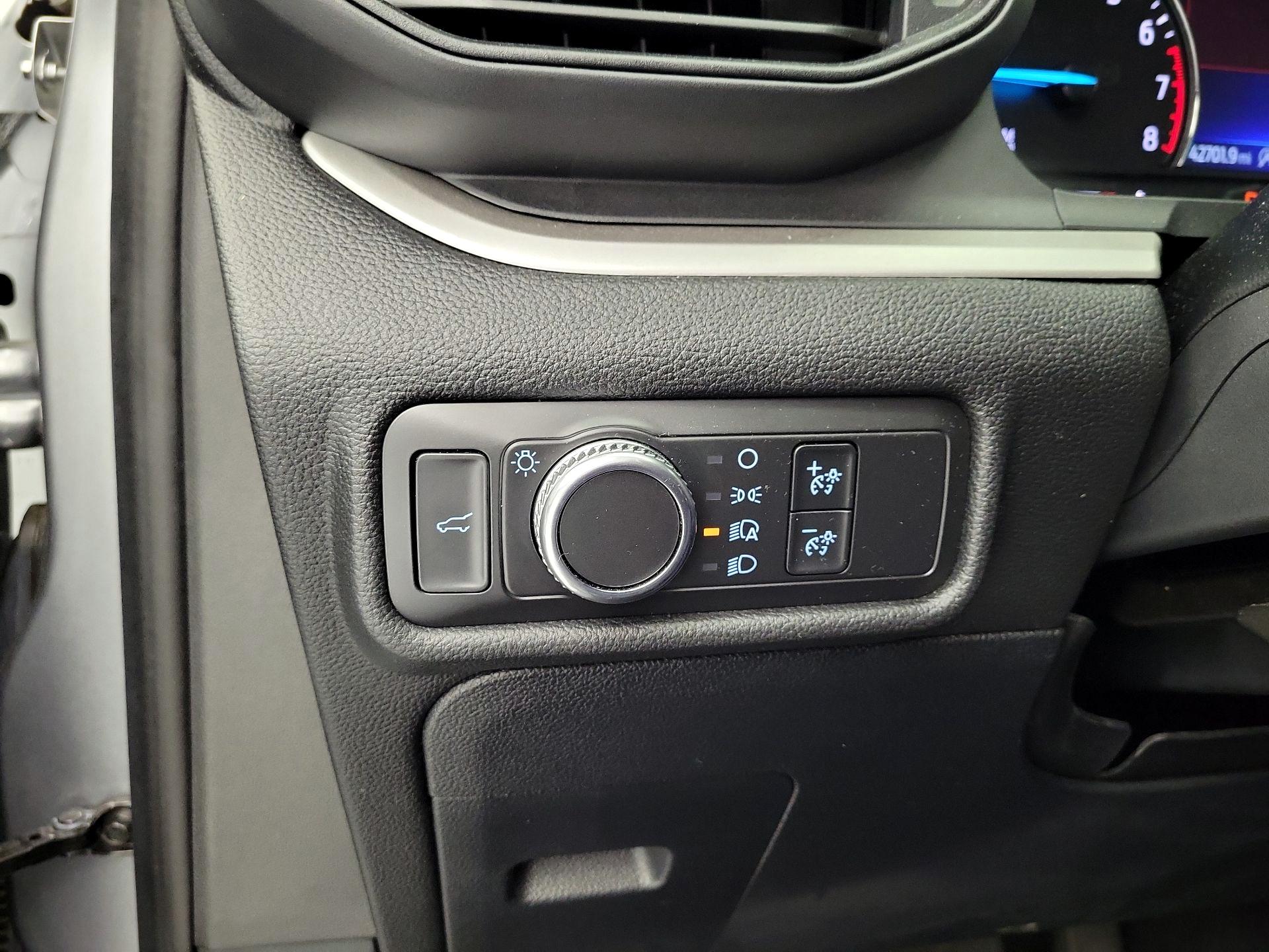 Thumbnail: 2020 Ford Explorer - 13