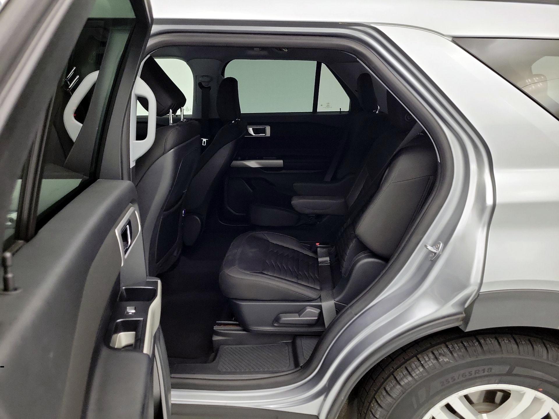 Thumbnail: 2020 Ford Explorer - 19