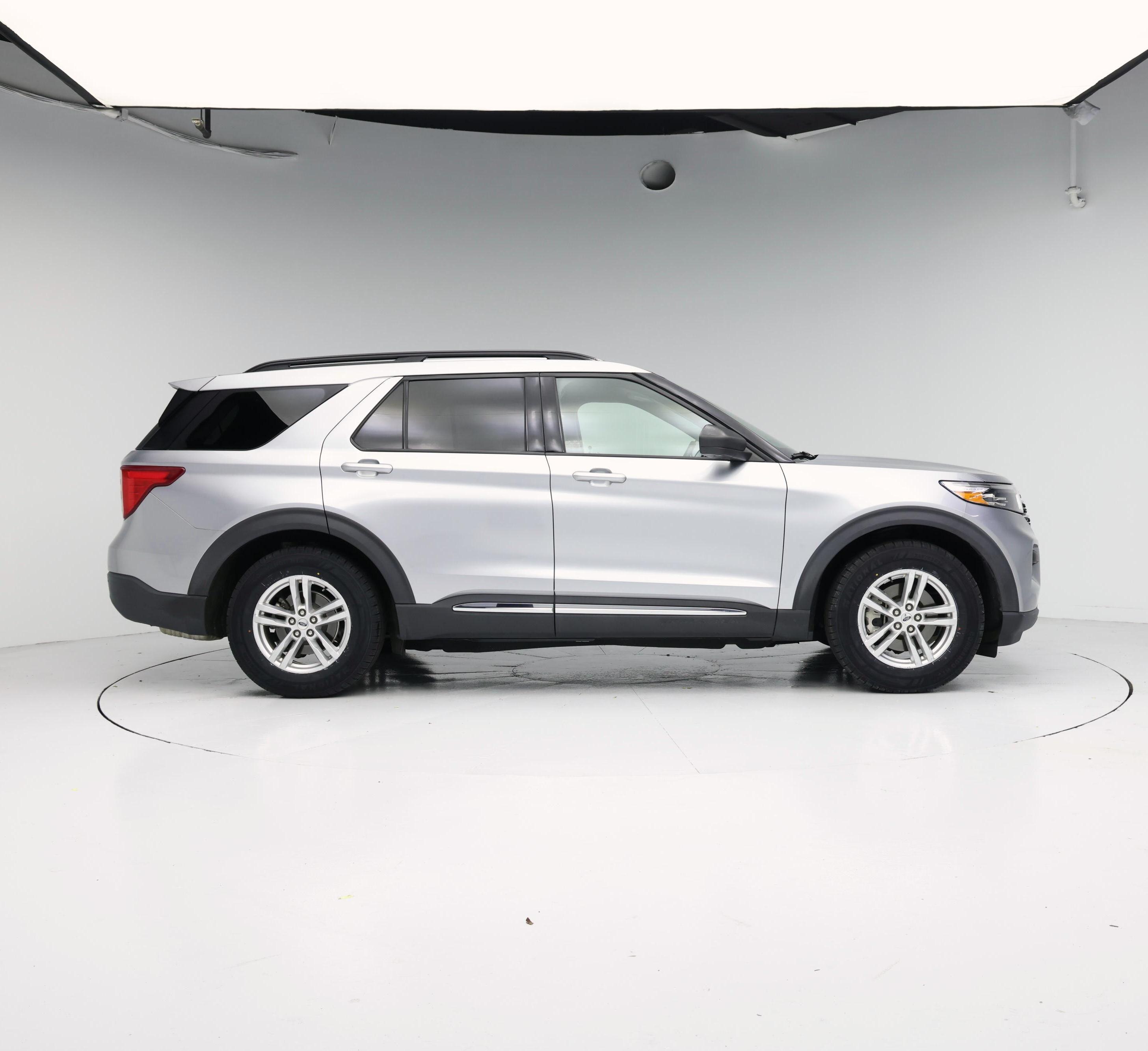 Thumbnail: 2020 Ford Explorer - 7