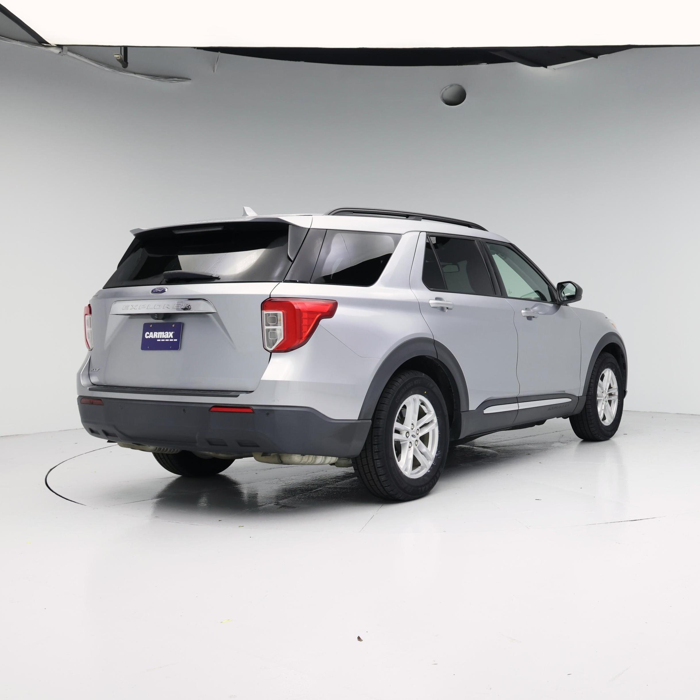 Thumbnail: 2020 Ford Explorer - 8