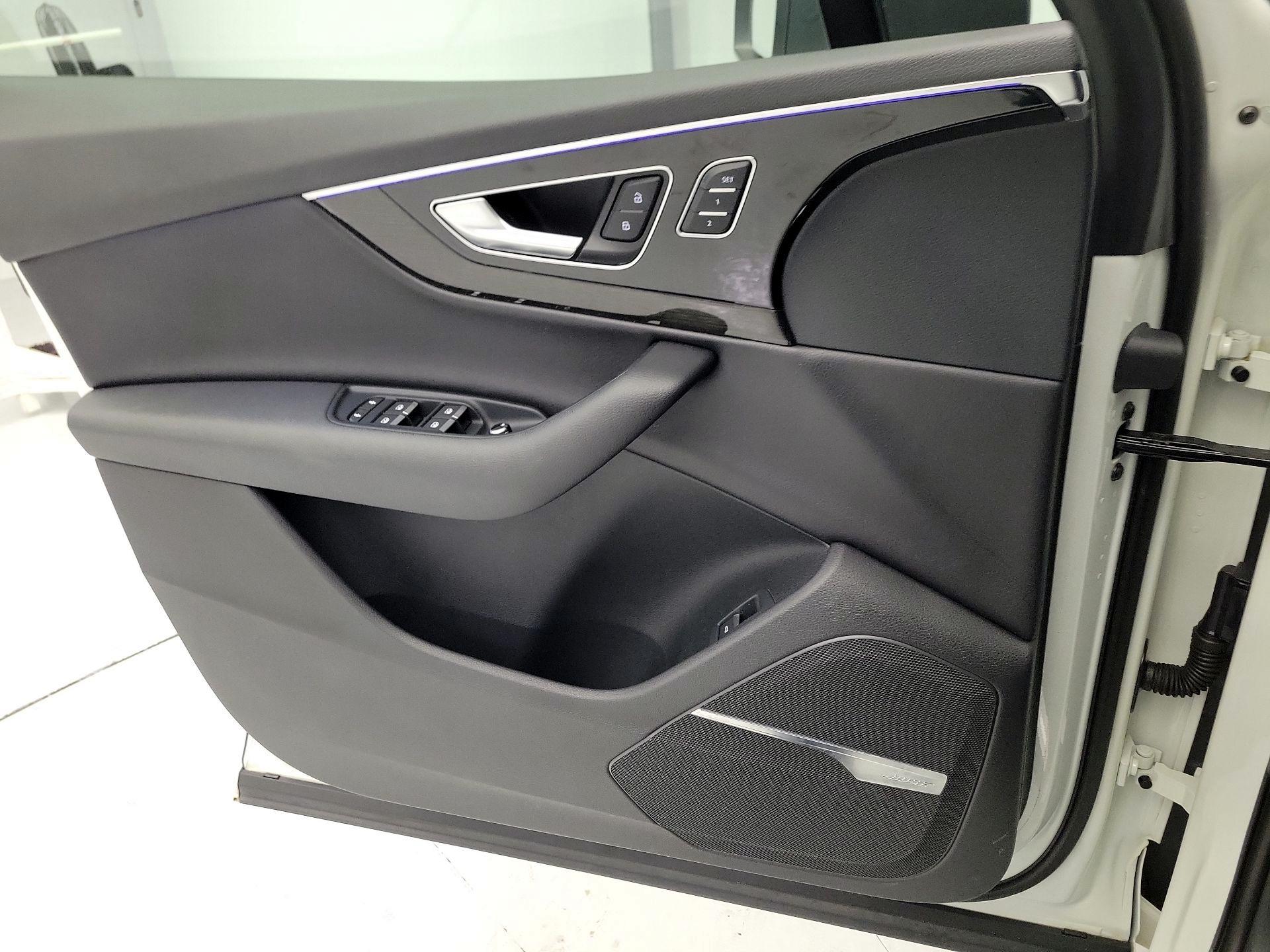 Thumbnail: 2019 Audi Q7 - 12