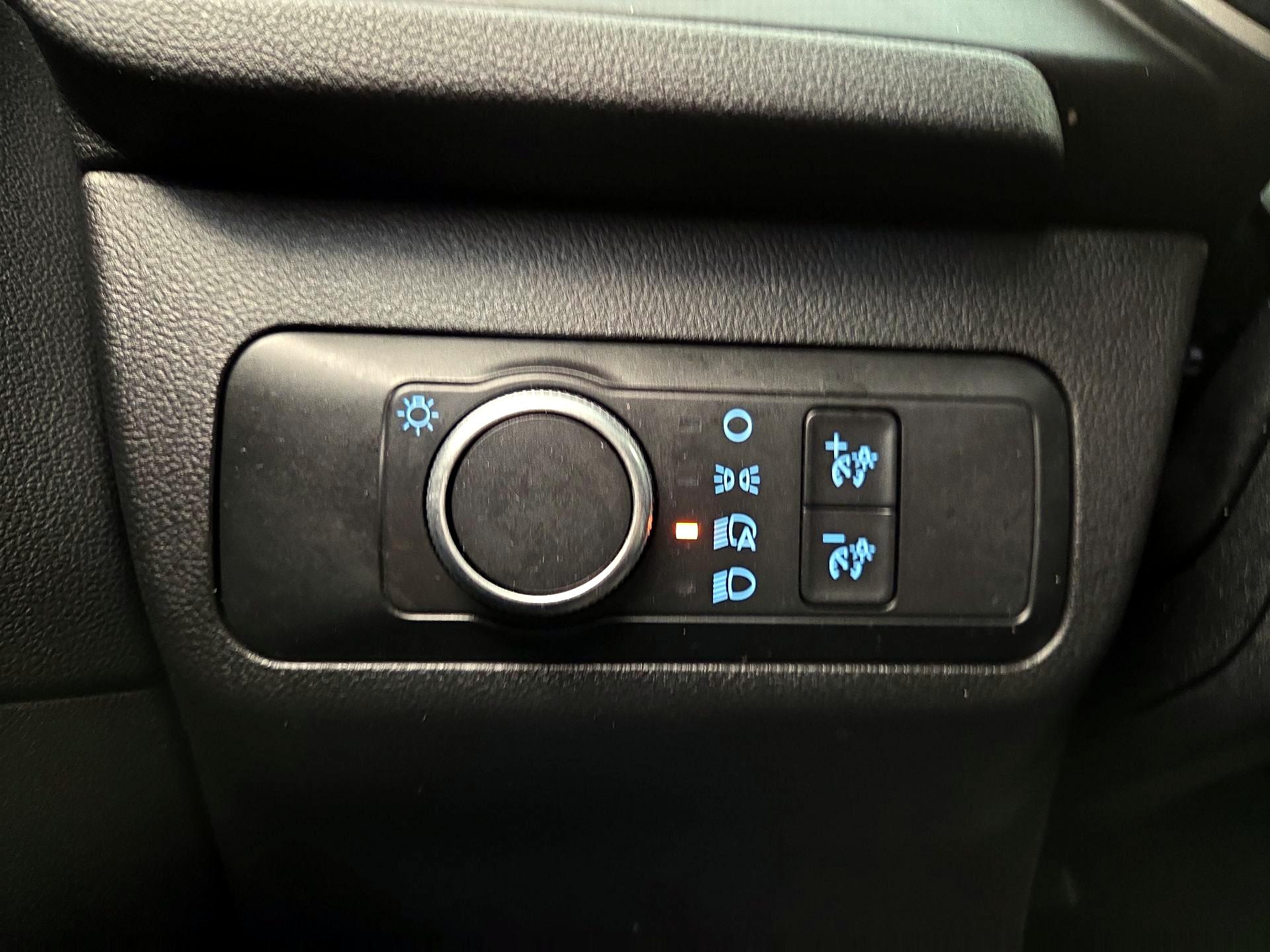 Thumbnail: 2020 Ford Escape - 13