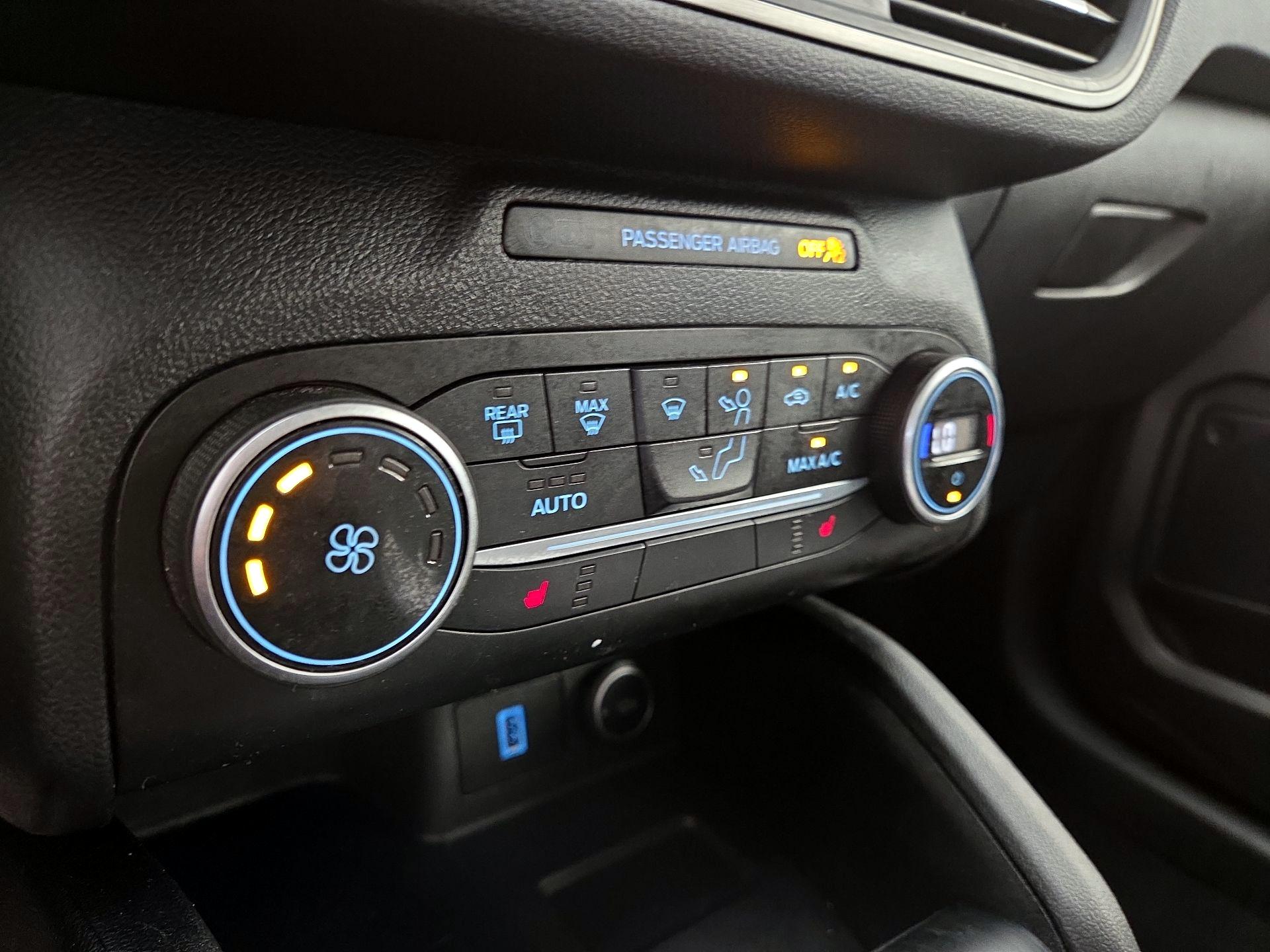 Thumbnail: 2020 Ford Escape - 16