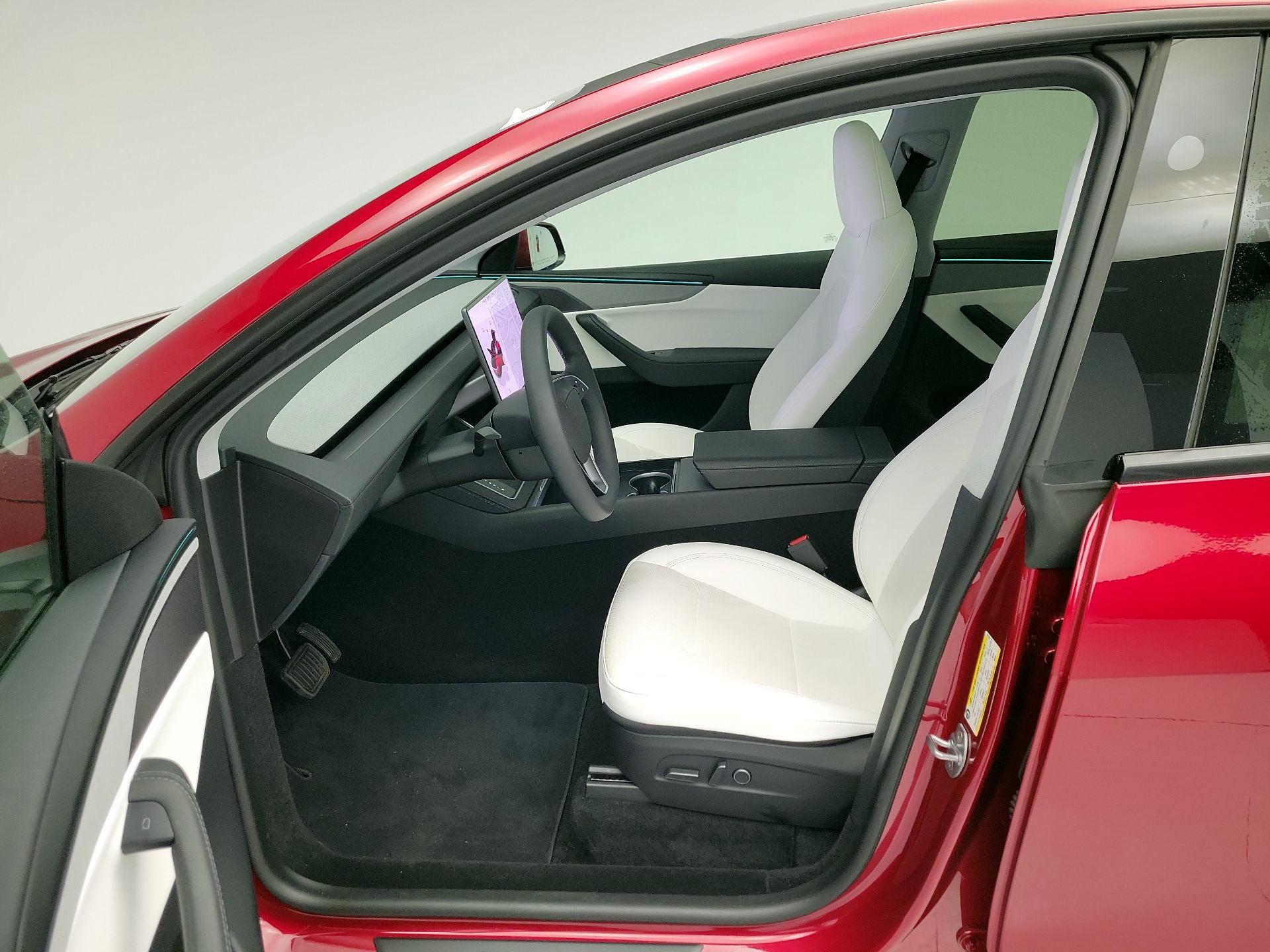 Thumbnail: 2026 Tesla Model Y - 11