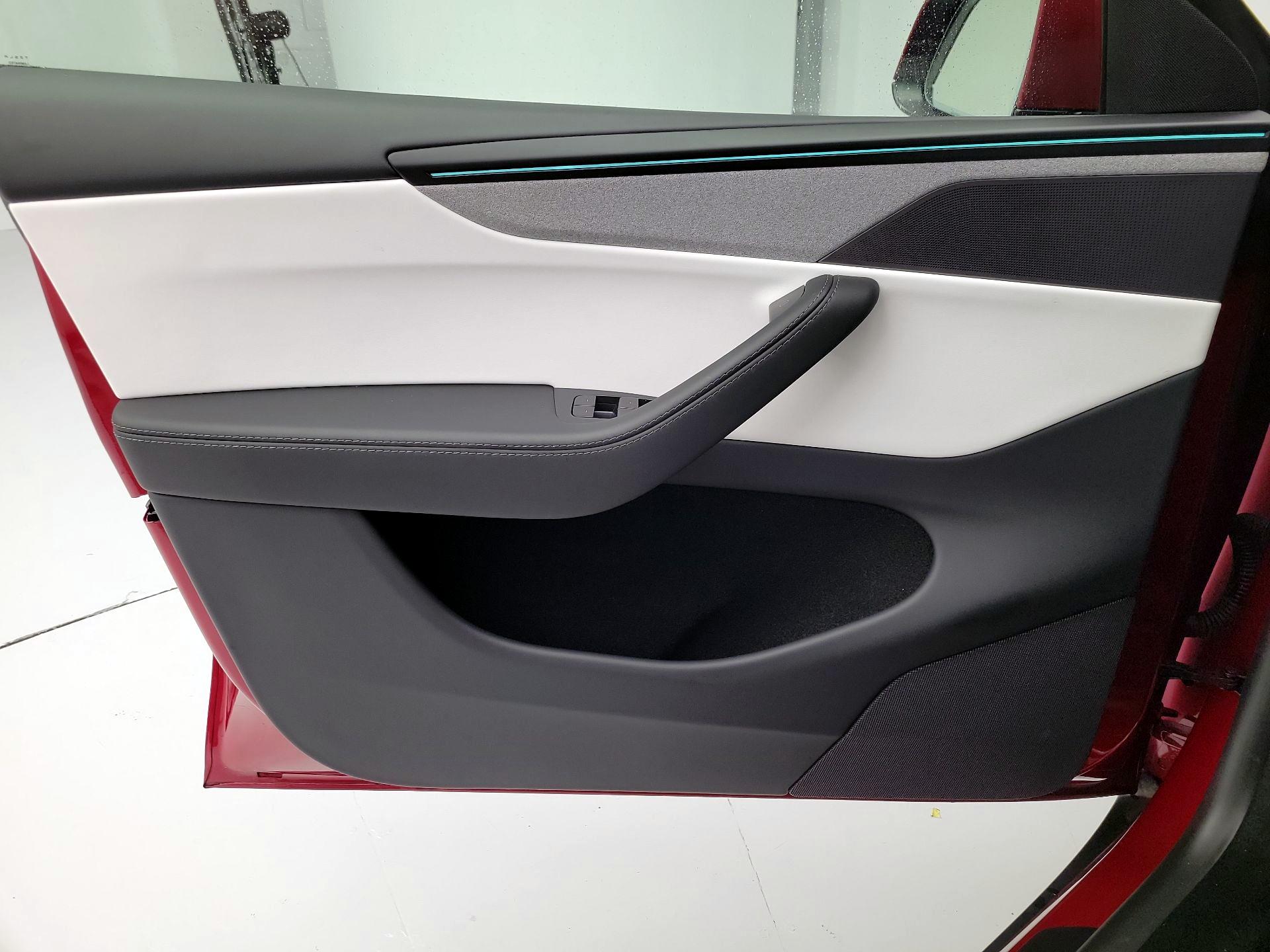 Thumbnail: 2026 Tesla Model Y - 12