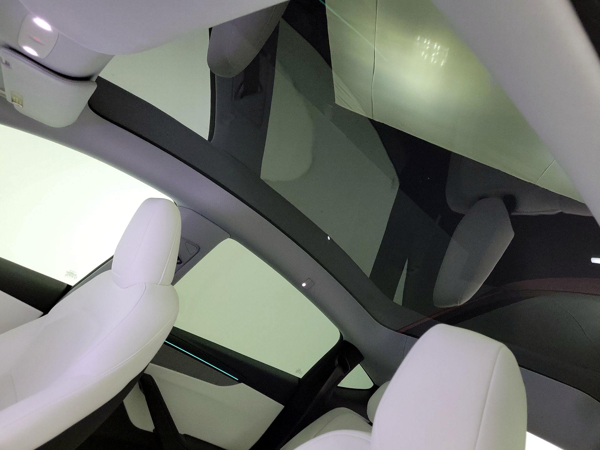 Thumbnail: 2026 Tesla Model Y - 18