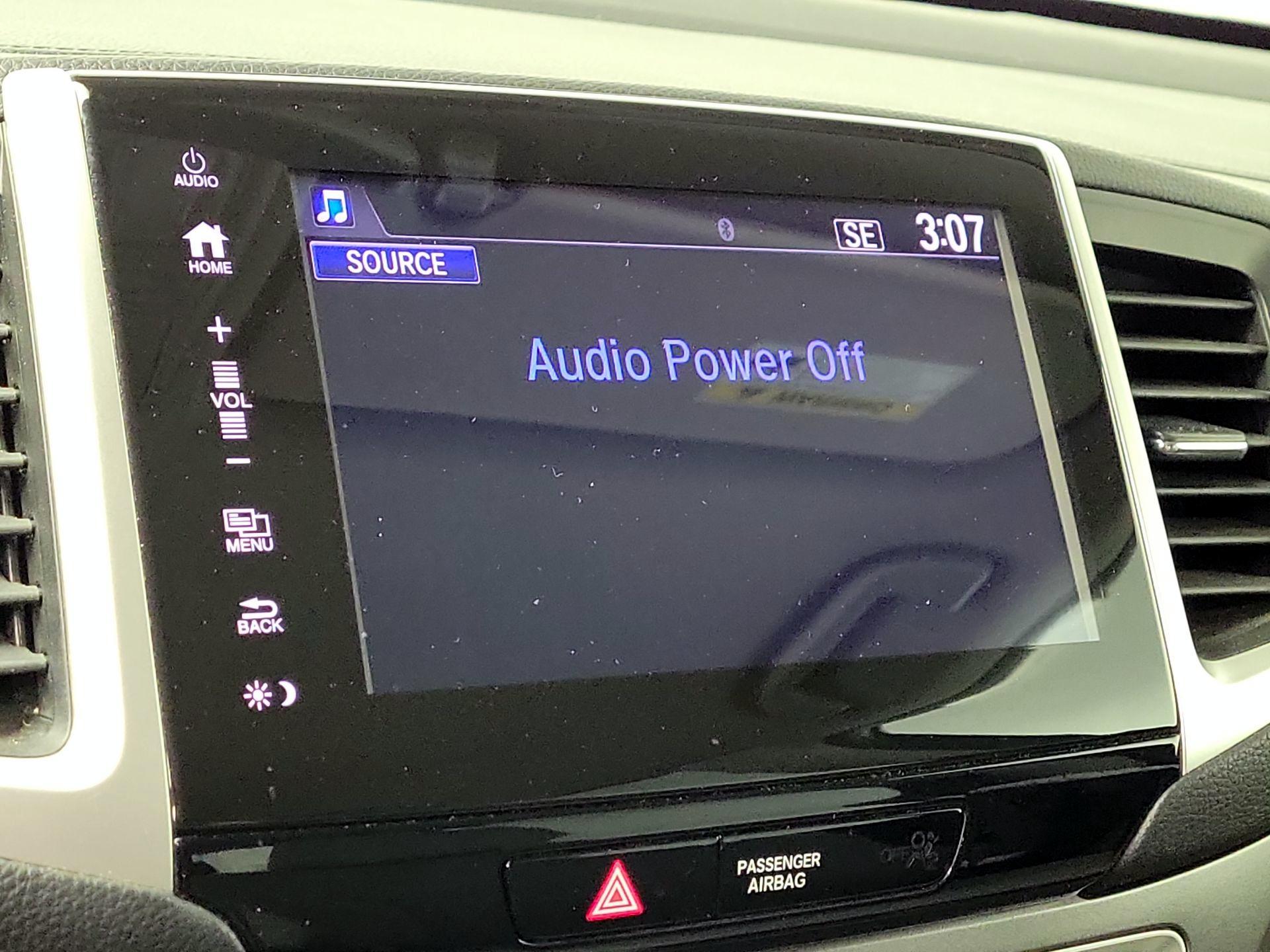 Thumbnail: 2017 Honda Pilot - 15