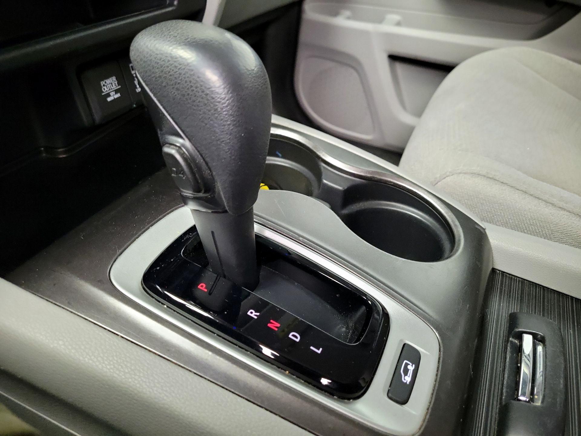 Thumbnail: 2017 Honda Pilot - 17