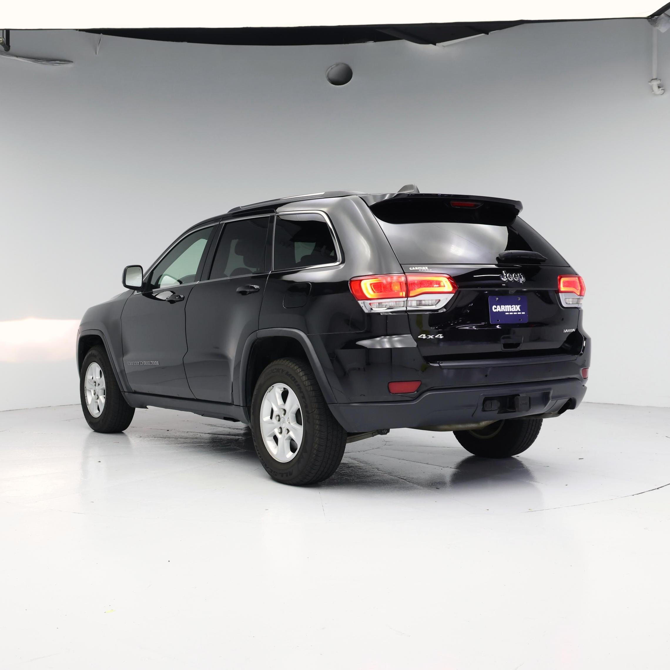 Thumbnail: 2017 Jeep Grand Cherokee - 2