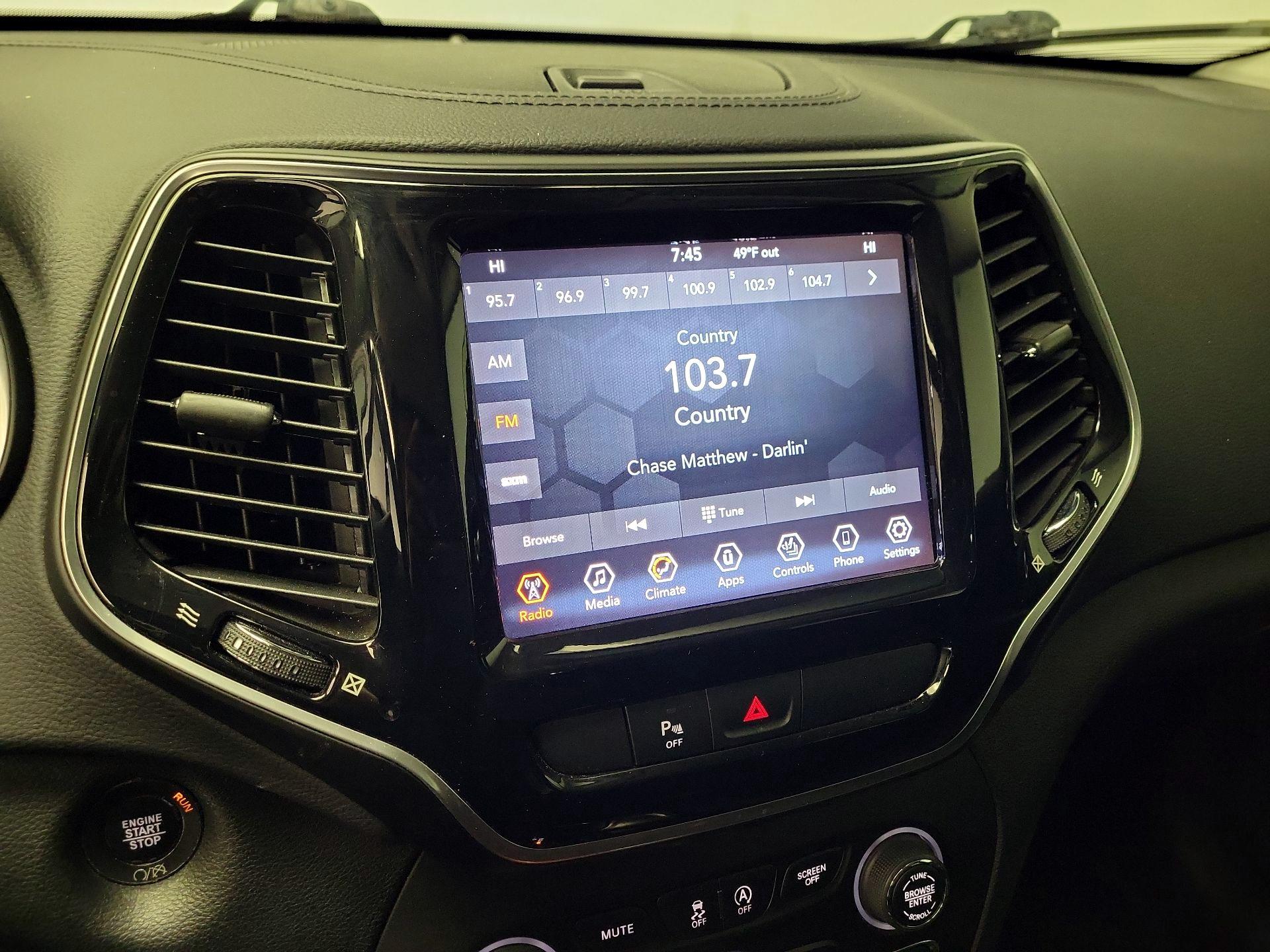Thumbnail: 2020 Jeep Cherokee - 15