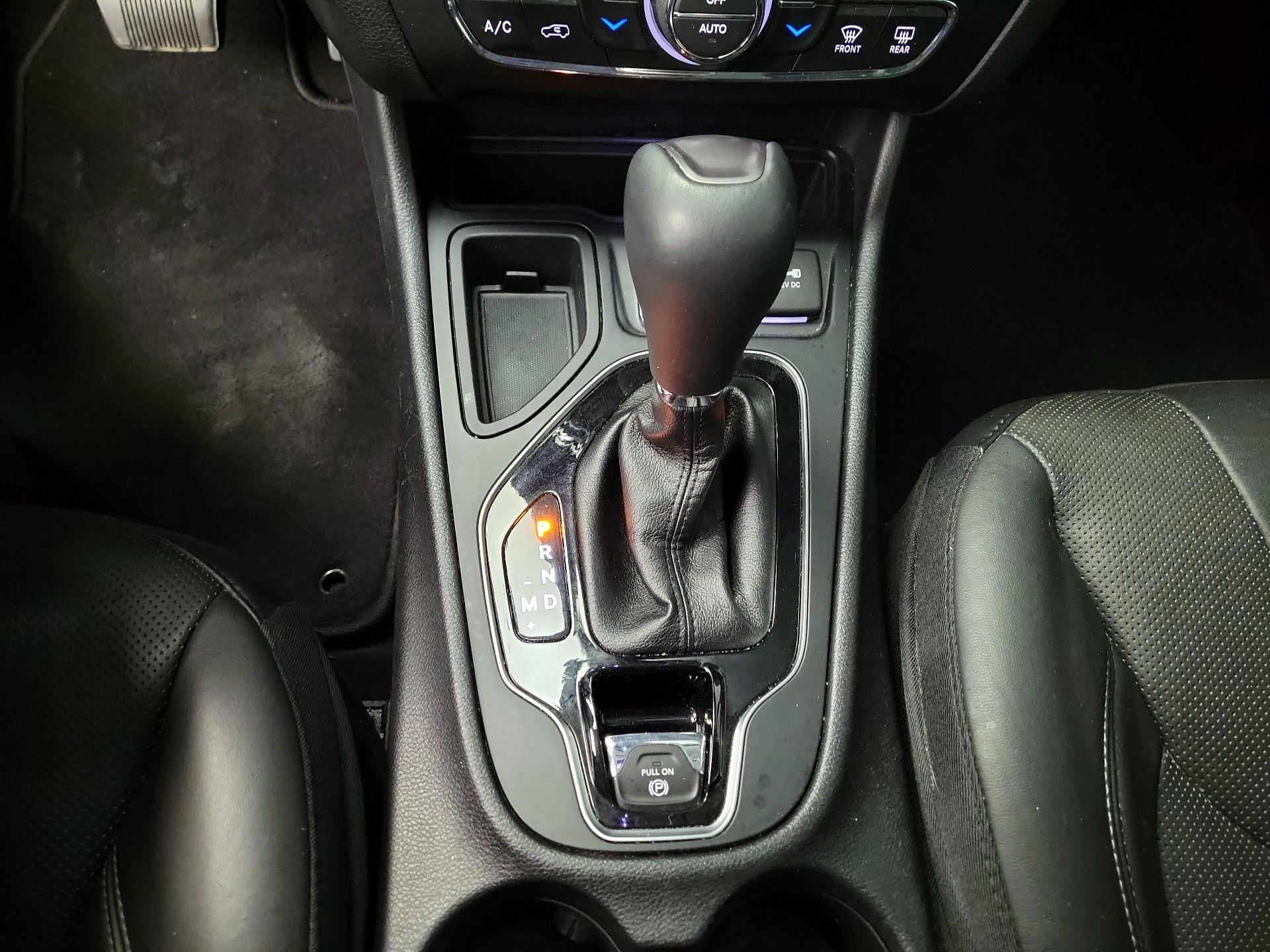 Thumbnail: 2020 Jeep Cherokee - 17