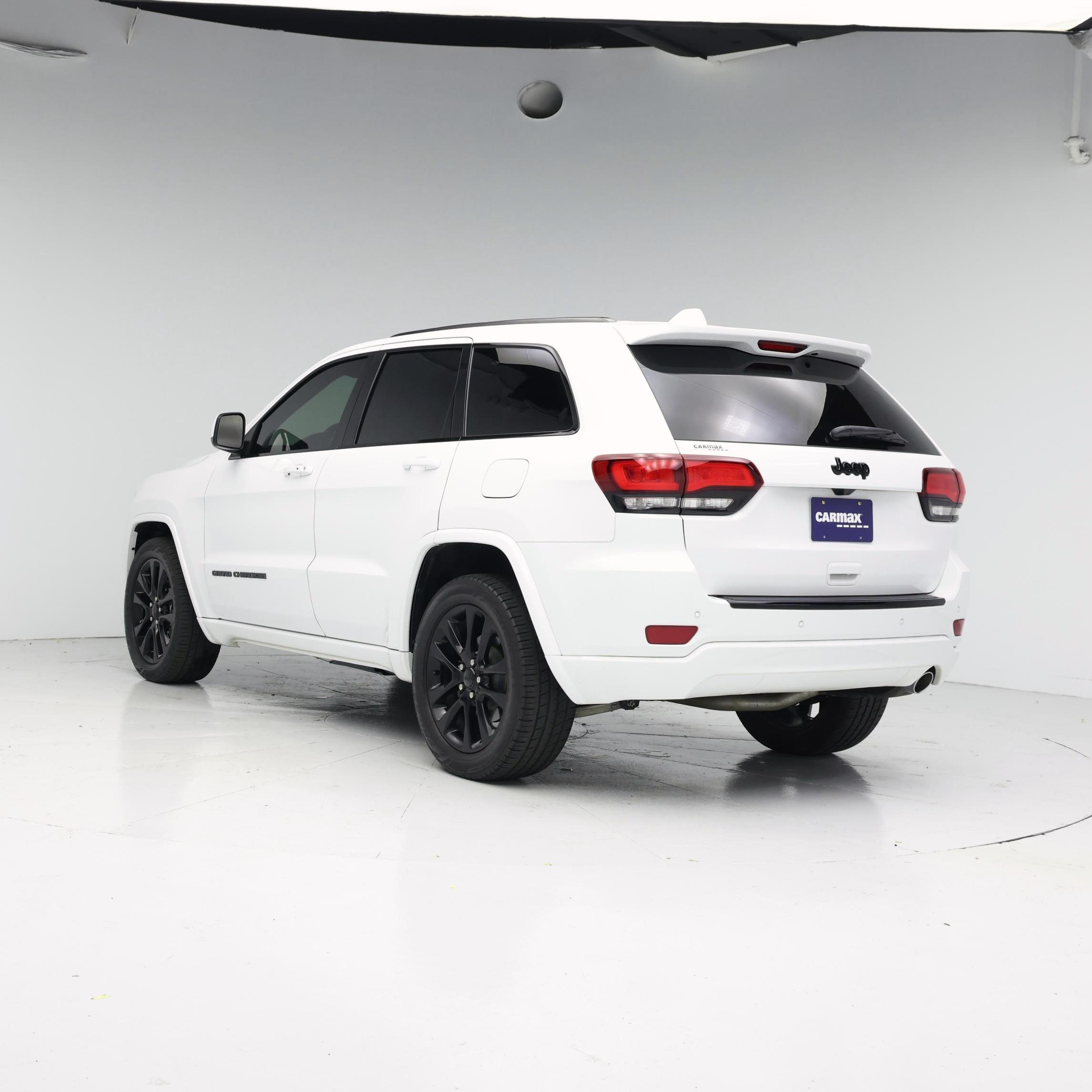 Thumbnail: 2018 Jeep Grand Cherokee - 2